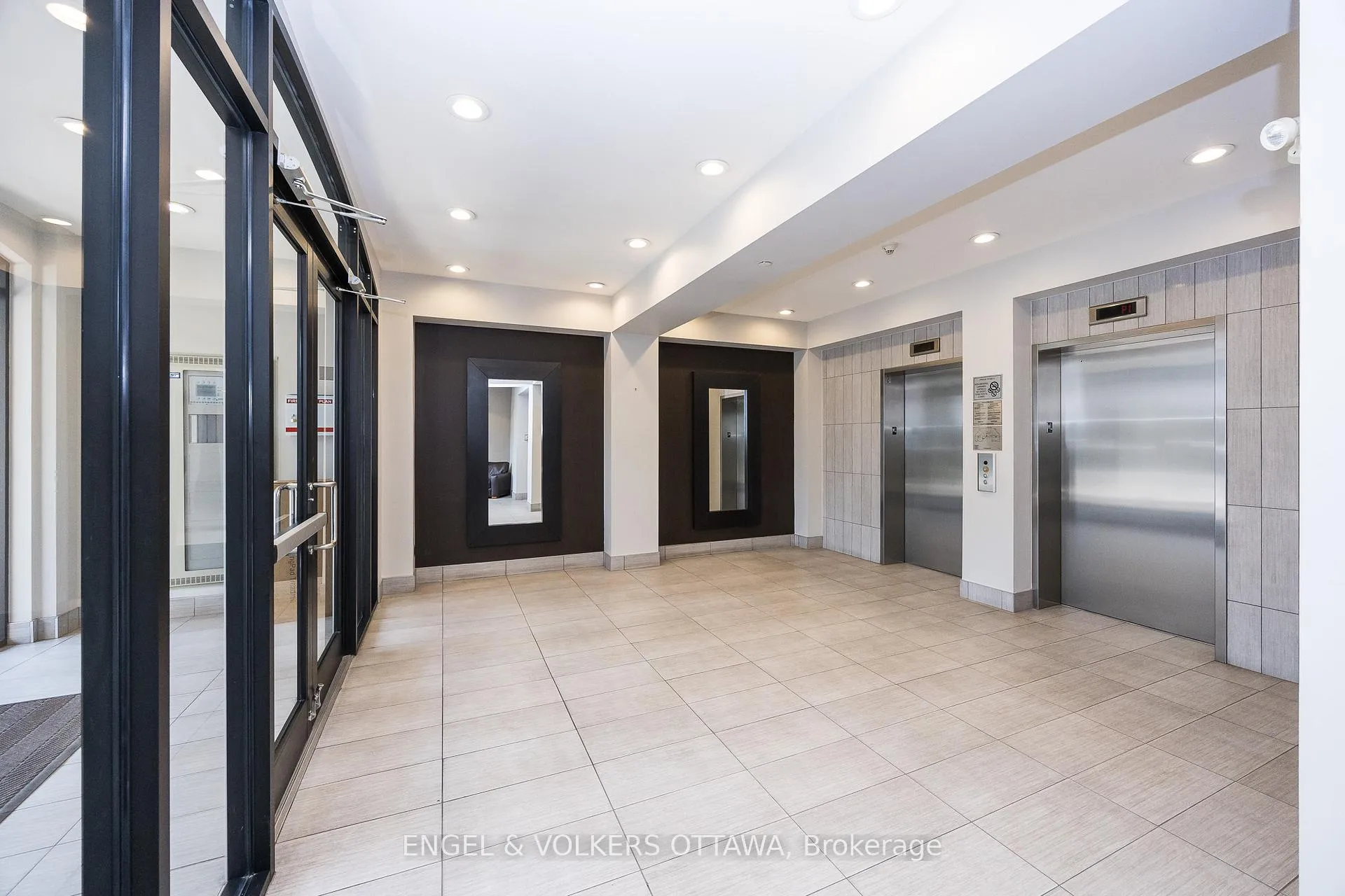 Photo 4 of Unit 319, 808 Bronson Avenue, Ottawa, Dows Lake — HOMEH