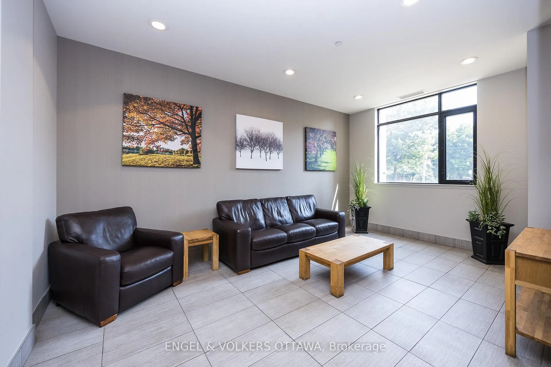 Photo 5 of Unit 319, 808 Bronson Avenue, Ottawa, Dows Lake — HOMEH