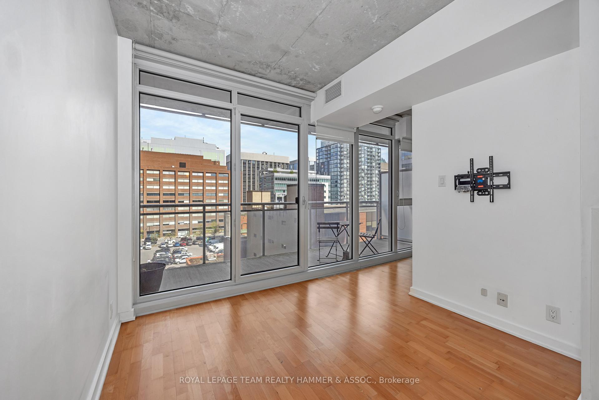 Photo 10 of Unit 704, 324 Laurier Avenue W, Ottawa, Ottawa Centre — HOMEH
