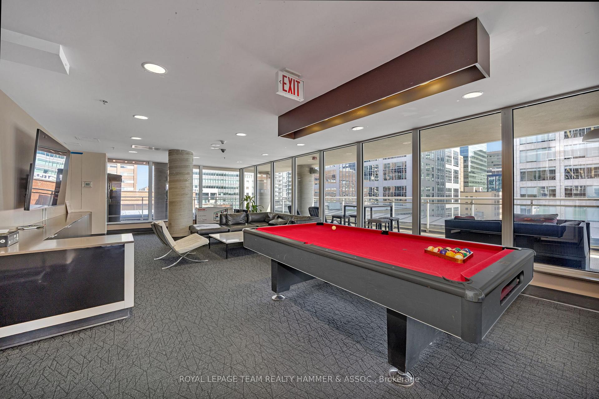 Photo 24 of Unit 704, 324 Laurier Avenue W, Ottawa, Ottawa Centre — HOMEH