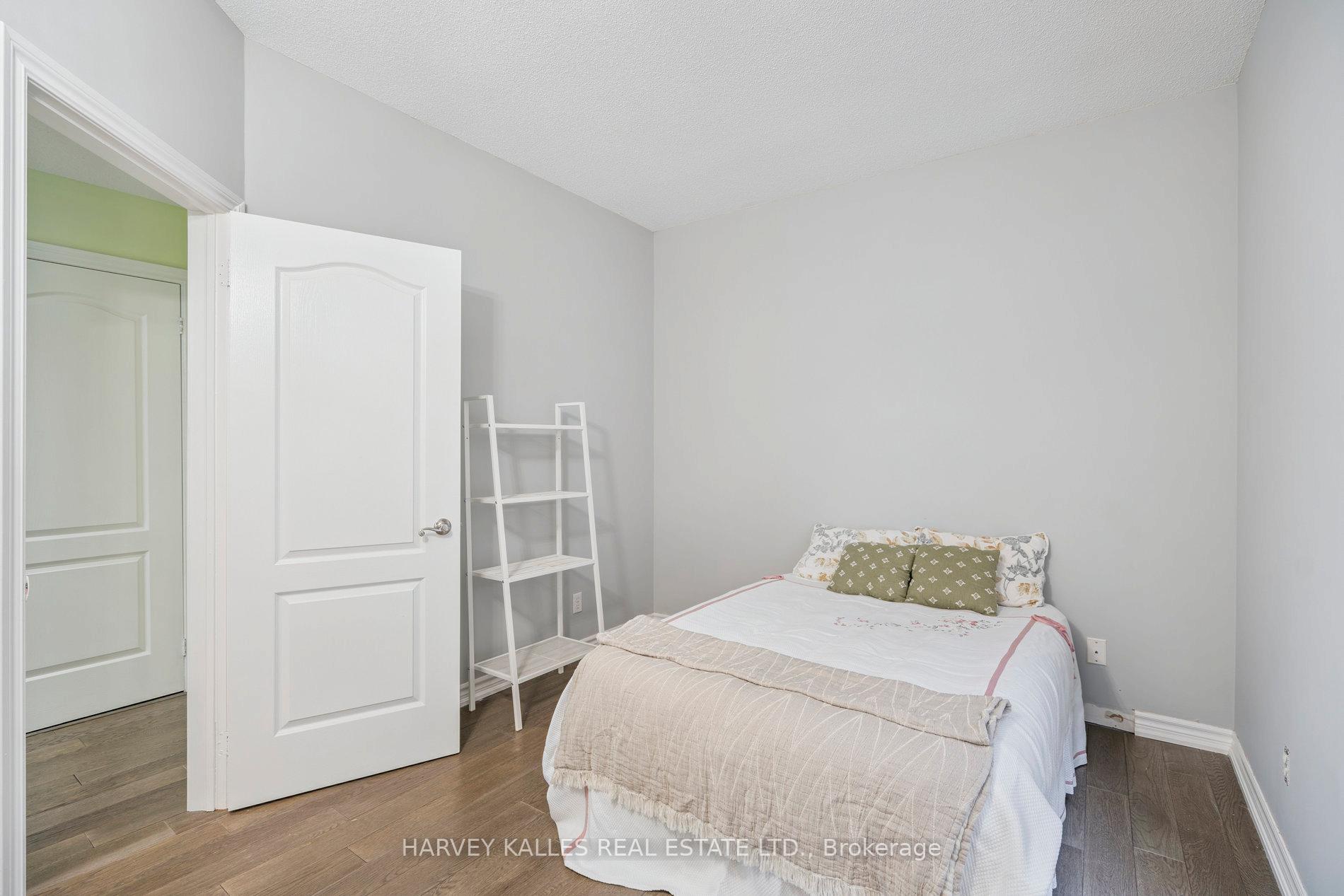 Photo 14 of Unit 414, 135 James Street S, Hamilton, Corktown — HOMEH