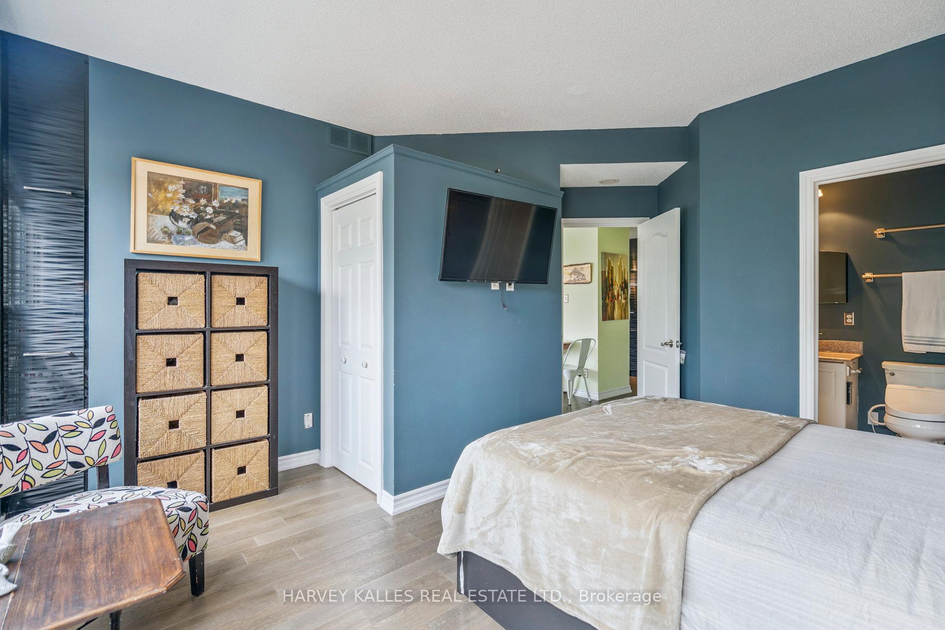 Photo 17 of Unit 414, 135 James Street S, Hamilton, Corktown — HOMEH