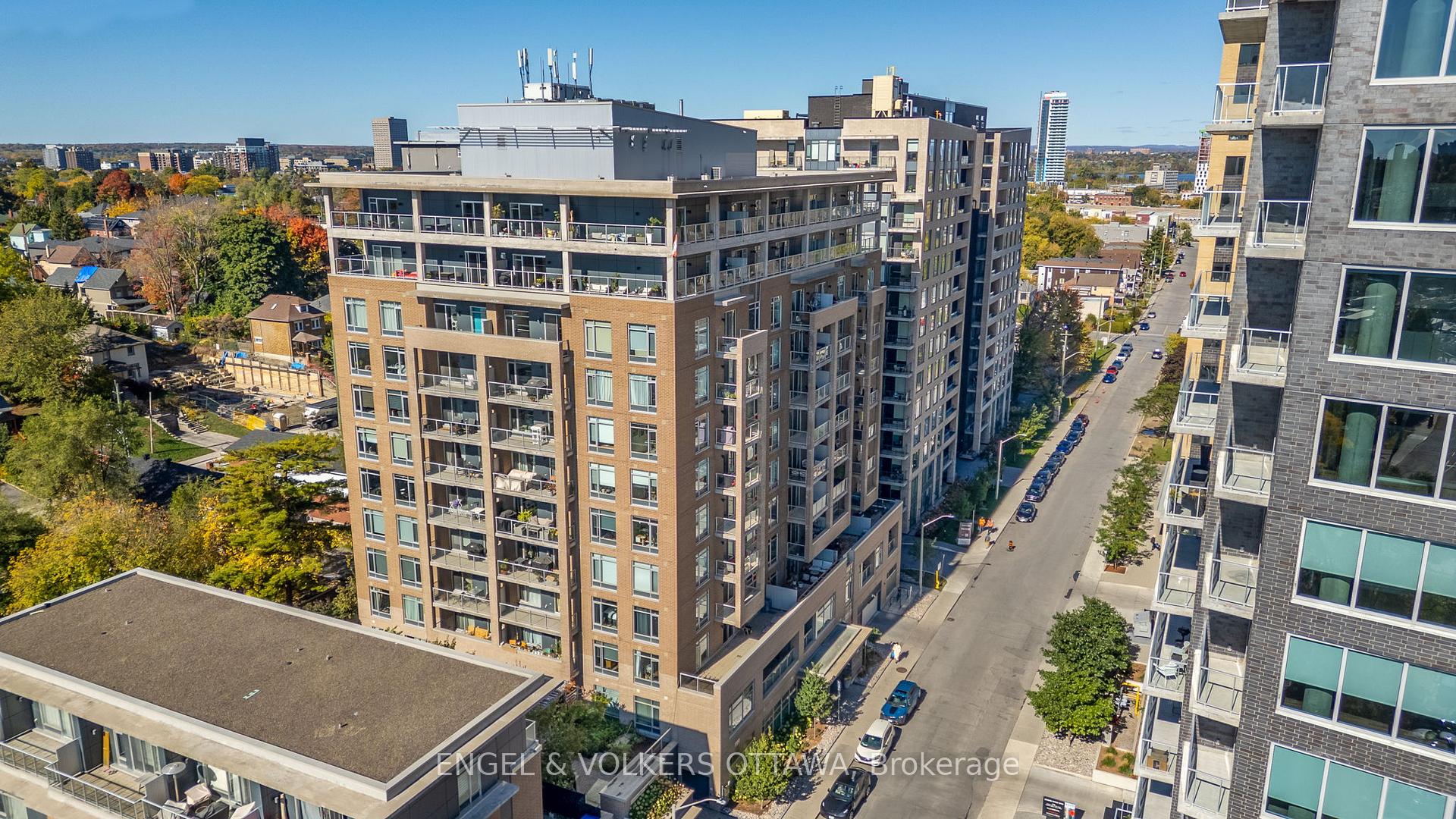 Front of Unit 207, 100 Champagne Avenue S
