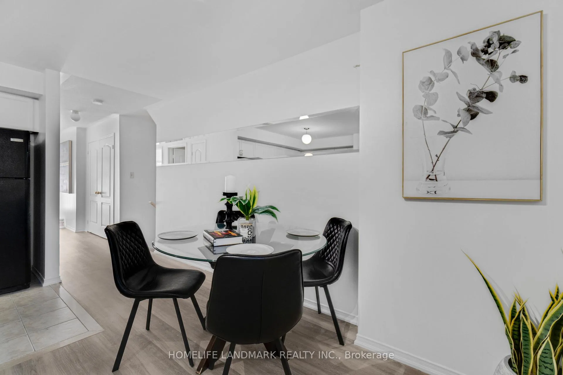 Photo 6 of Unit 8, 5025 Ninth Line, Mississauga, Churchill Meadows — HOMEH