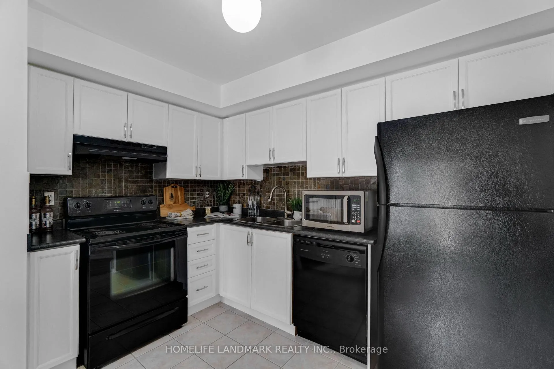 Photo 15 of Unit 8, 5025 Ninth Line, Mississauga, Churchill Meadows — HOMEH