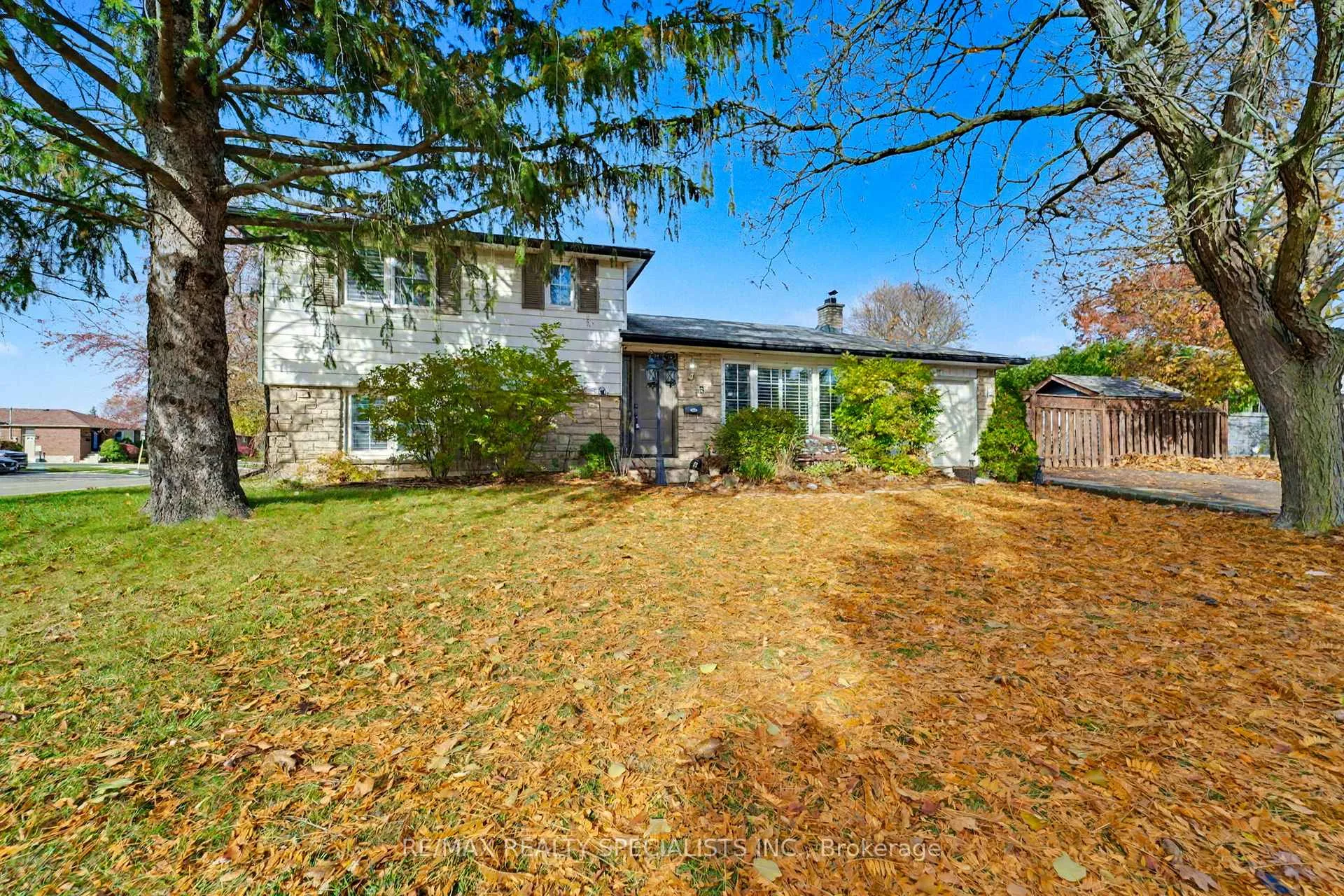 Photo 2 of 2 Chesterfield Road, Brampton, Brampton East — HOMEH