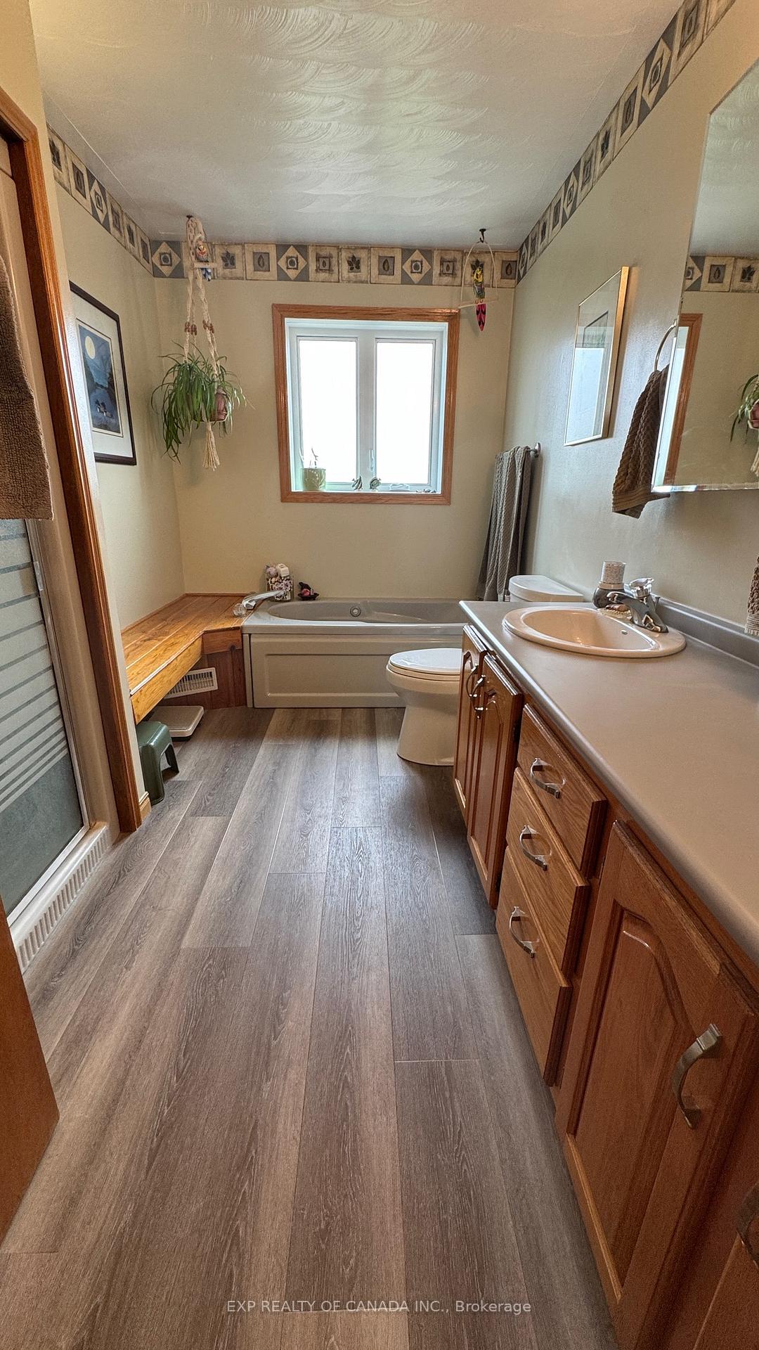 Photo 17 of 1272 Con 2 & 3 GLACKMEYER Road, Cochrane — HOMEH