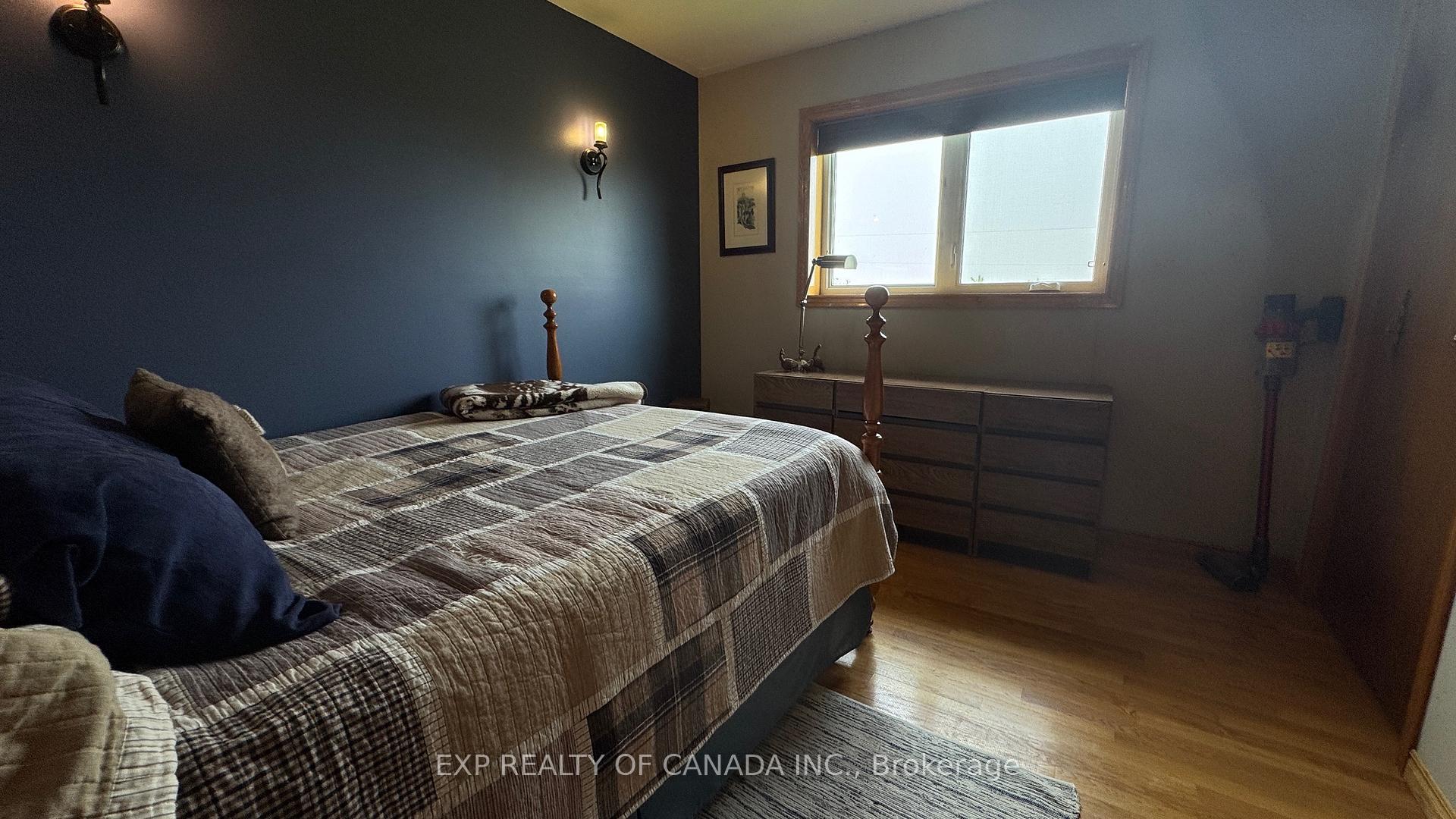 Photo 19 of 1272 Con 2 & 3 GLACKMEYER Road, Cochrane — HOMEH
