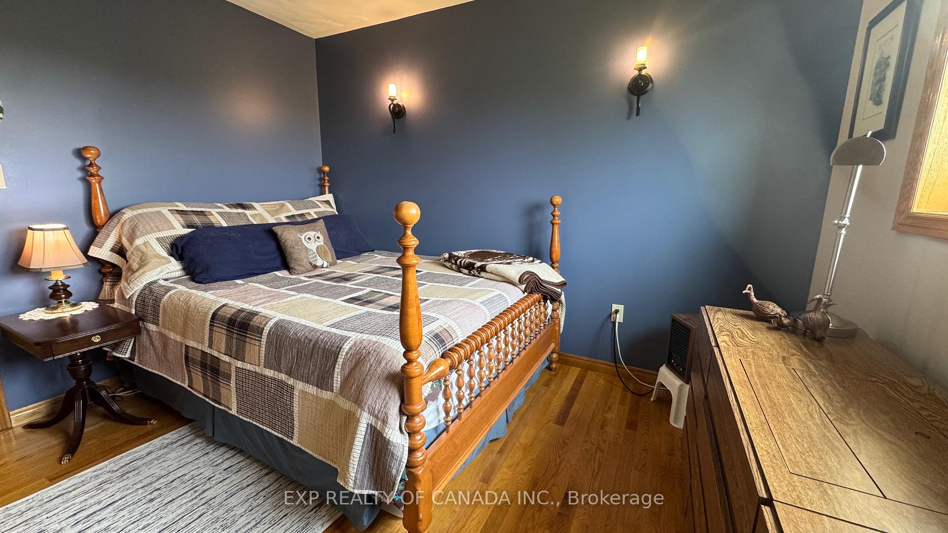 Photo 20 of 1272 Con 2 & 3 GLACKMEYER Road, Cochrane — HOMEH