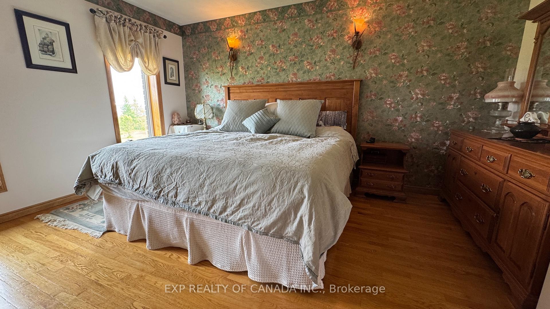 Photo 22 of 1272 Con 2 & 3 GLACKMEYER Road, Cochrane — HOMEH