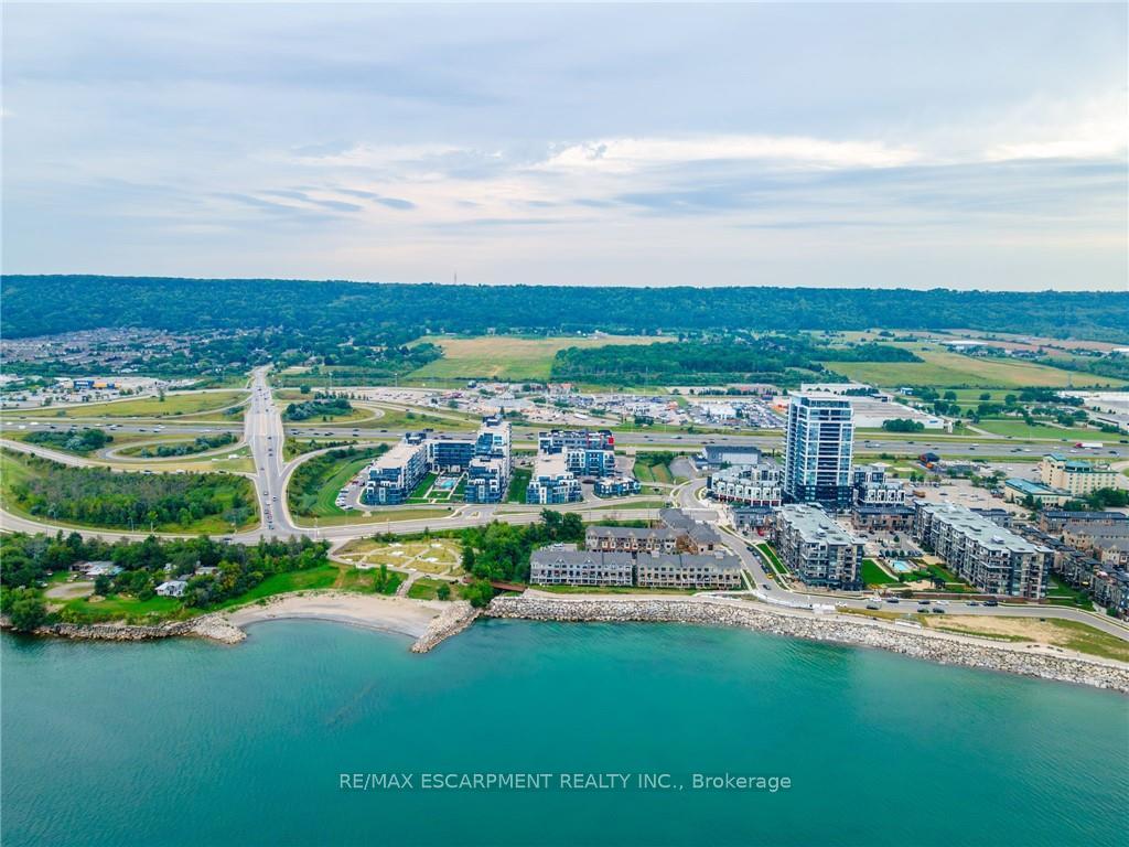 Photo 3 of Unit 547, 16 Concord Place, Grimsby, Grimsby Beach — HOMEH