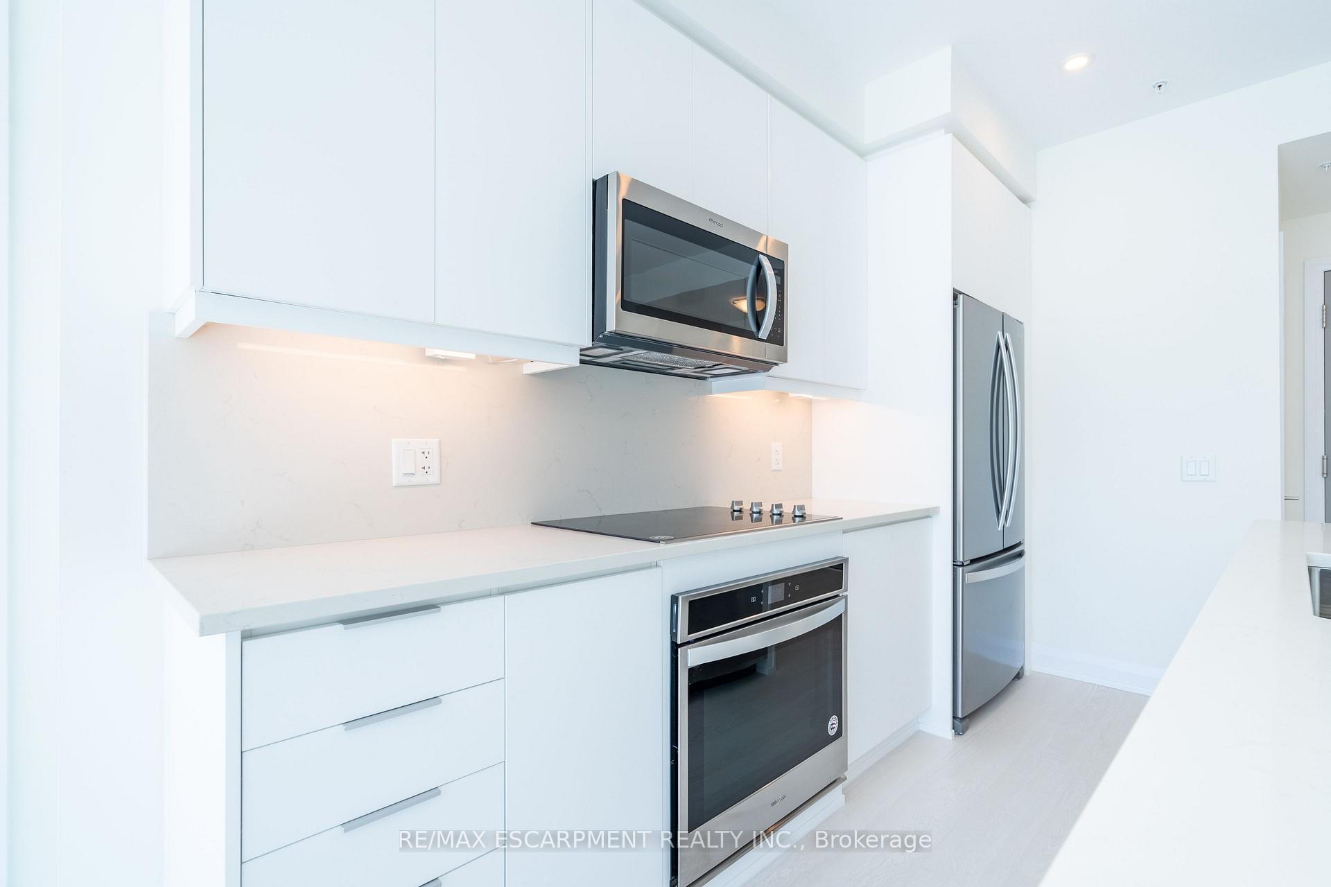 Photo 10 of Unit 547, 16 Concord Place, Grimsby, Grimsby Beach — HOMEH