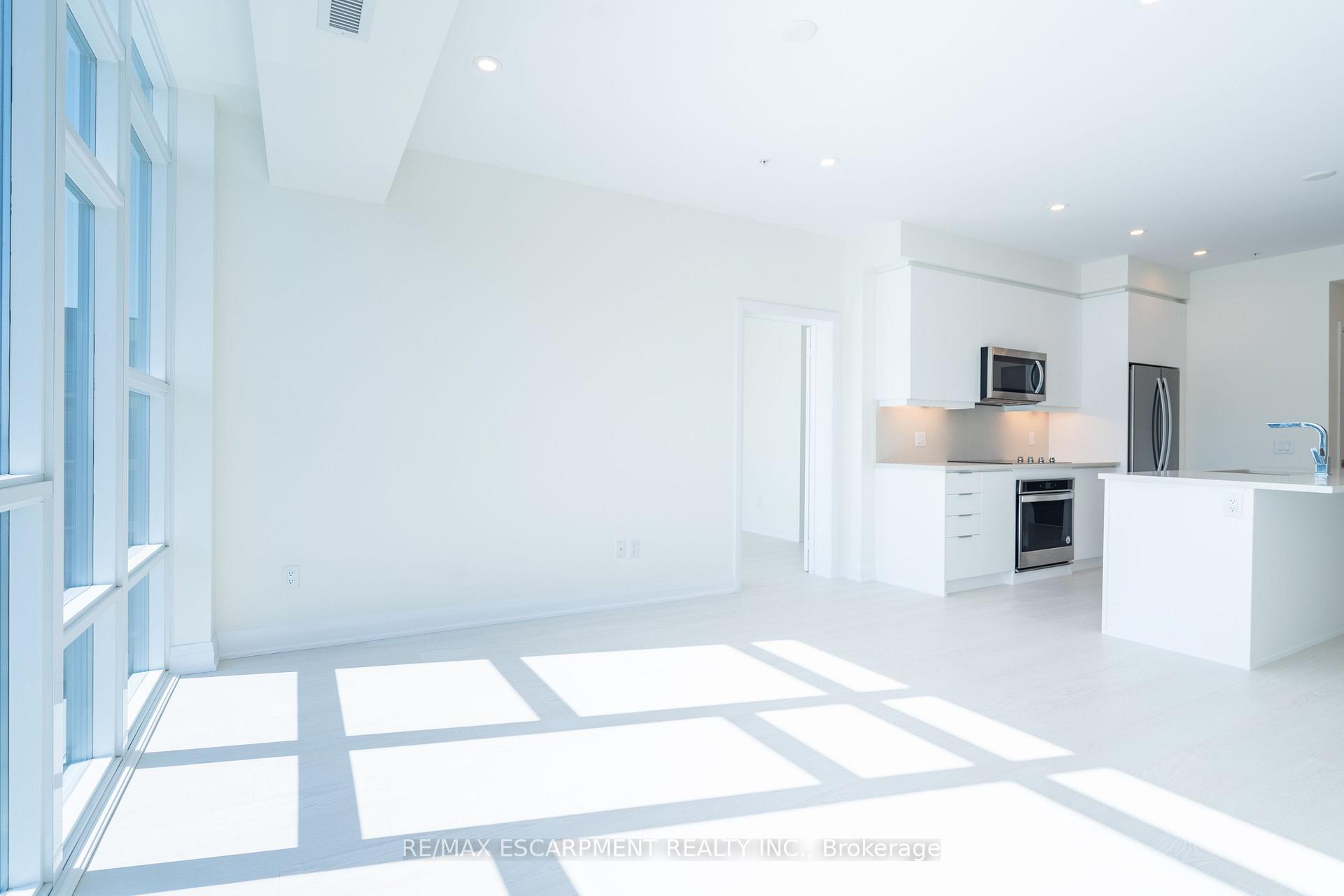 Photo 14 of Unit 547, 16 Concord Place, Grimsby, Grimsby Beach — HOMEH