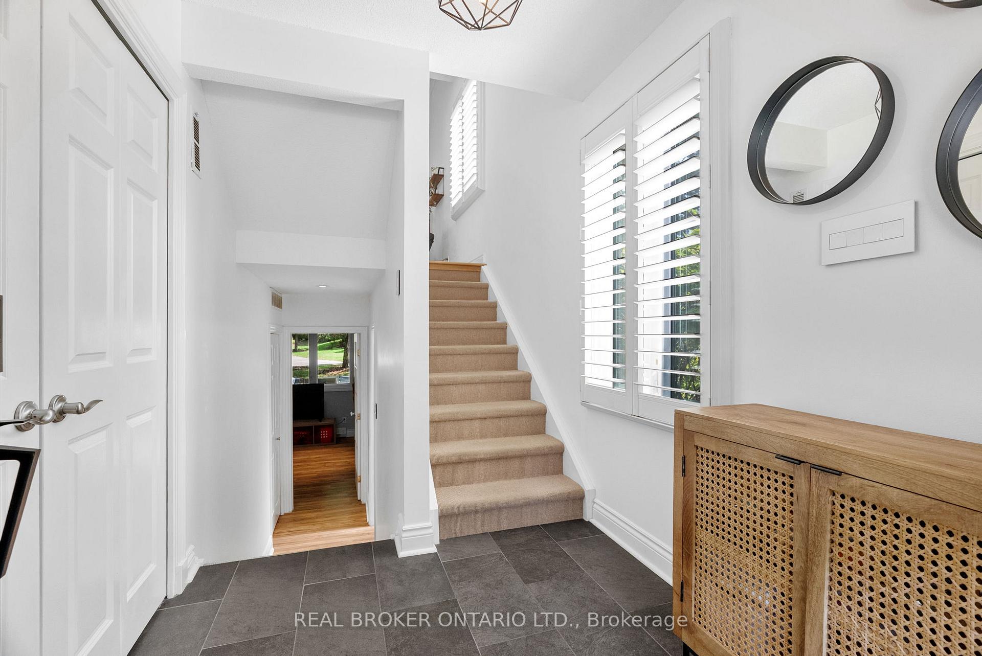 Photo 4 of Unit 2, 655 Richmond Road, Ottawa, Woodroffe — HOMEH