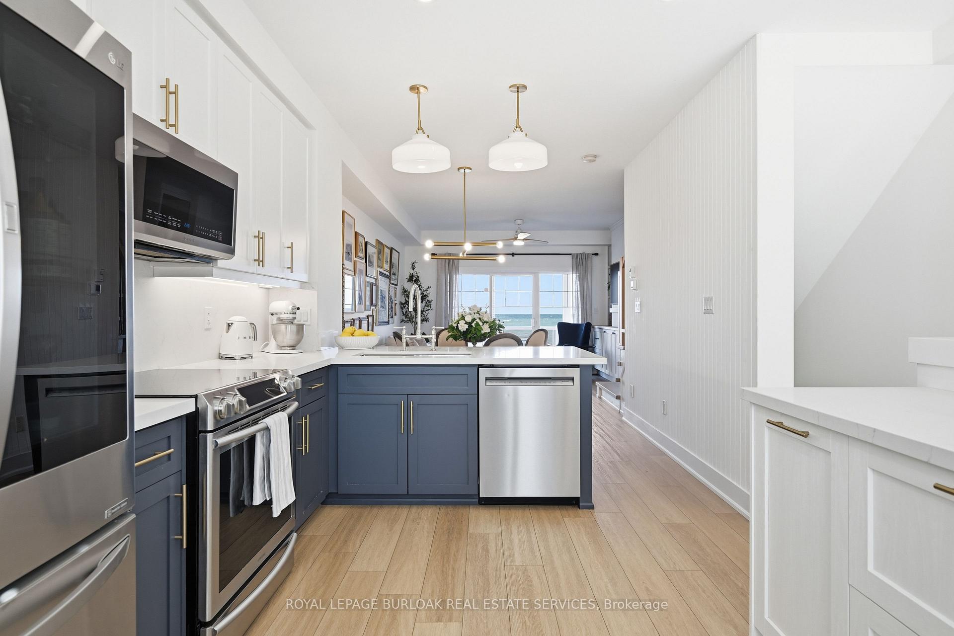 Photo 12 of Unit 7, 337 Beach Boulevard, Hamilton, Hamilton Beach — HOMEH