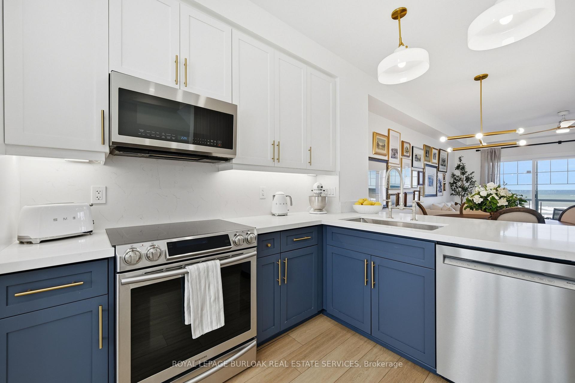 Photo 18 of Unit 7, 337 Beach Boulevard, Hamilton, Hamilton Beach — HOMEH