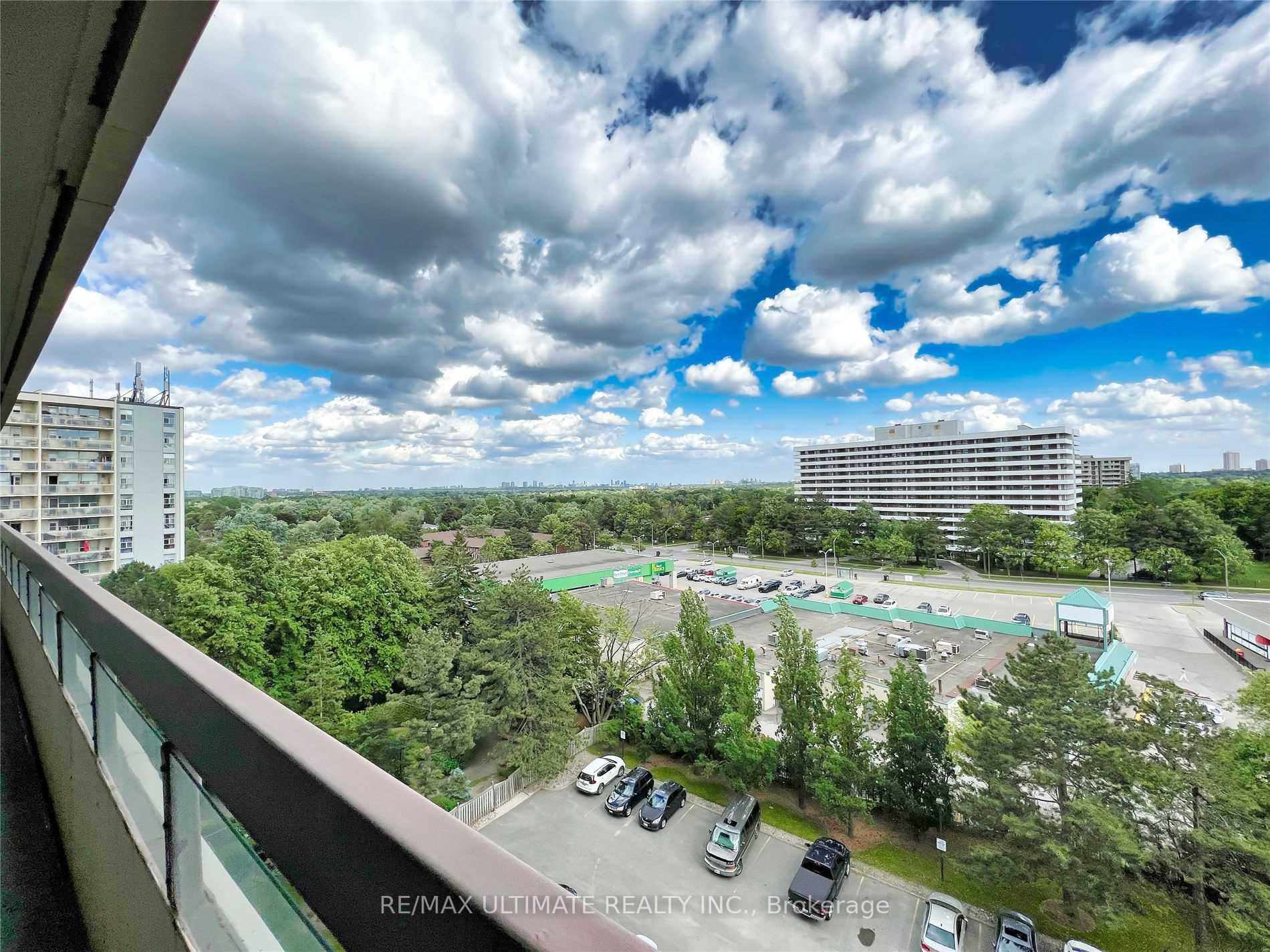 Photo 31 of Unit 912, 8111 Yonge Street, Markham, Royal Orchard — HOMEH