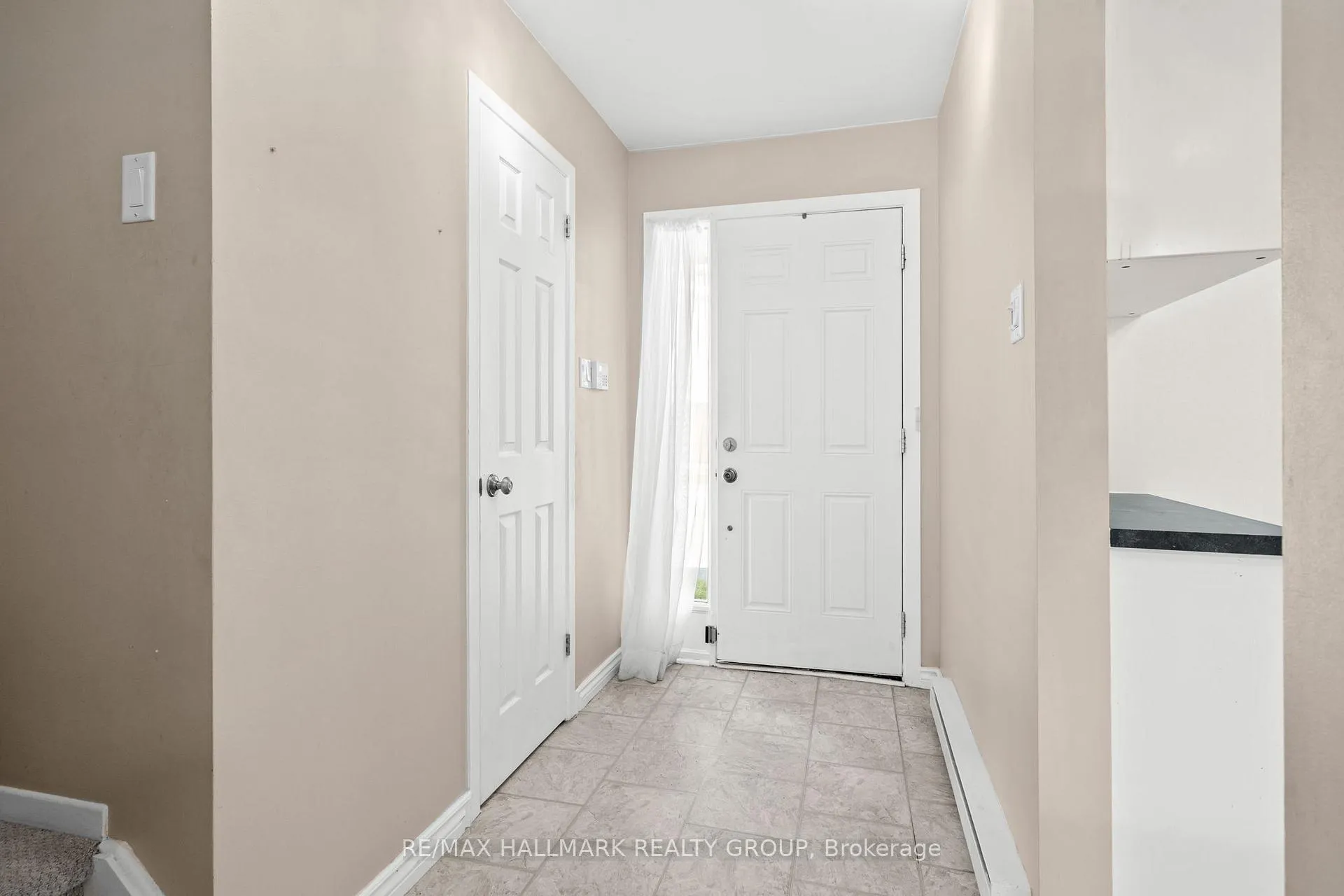 Photo 4 of Unit 88, 3014 Olympic Way, Ottawa, Blossom Park/Leitrim — HOMEH