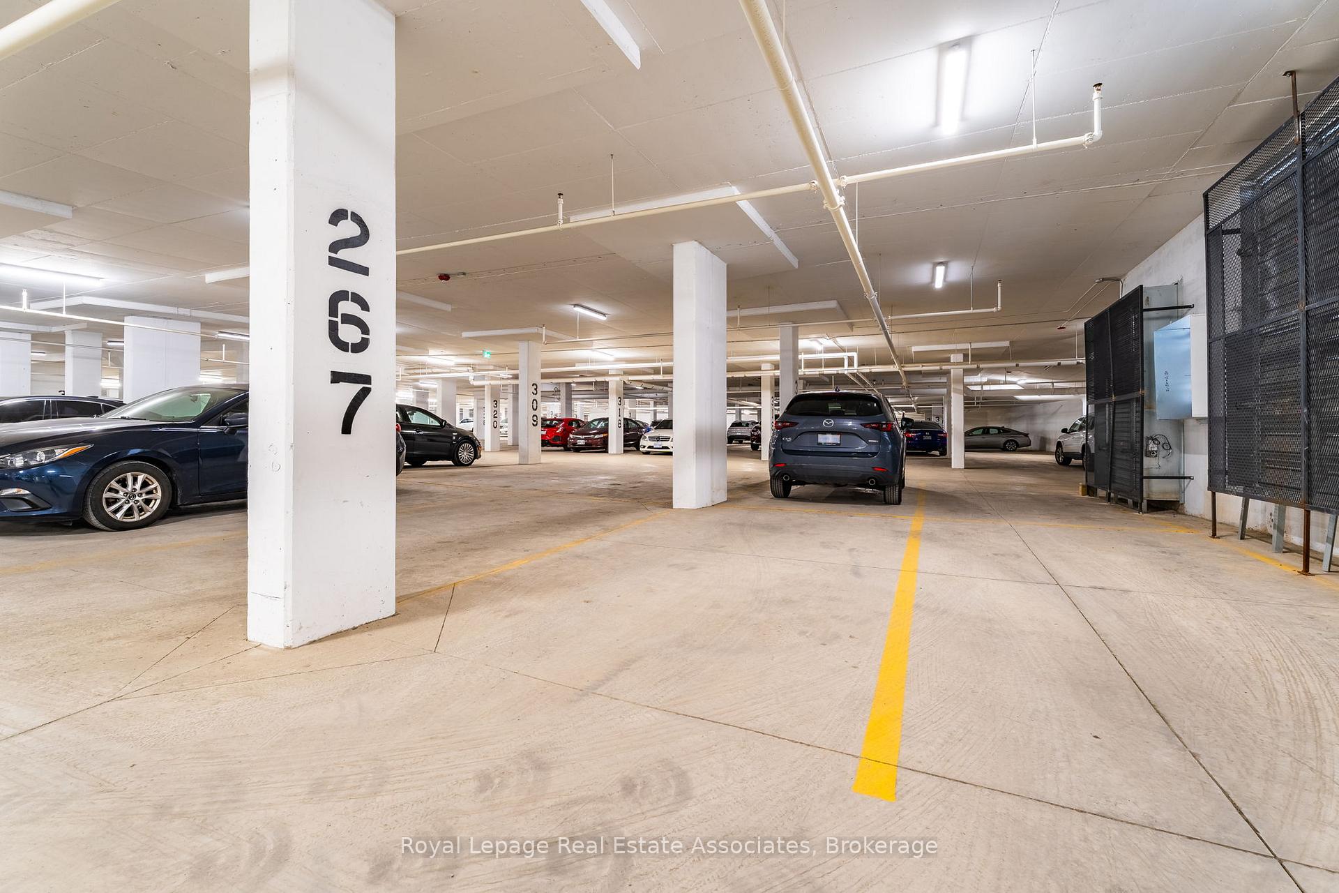 Photo 19 of Unit 434, 460 Dundas Street E, Hamilton, Waterdown — HOMEH