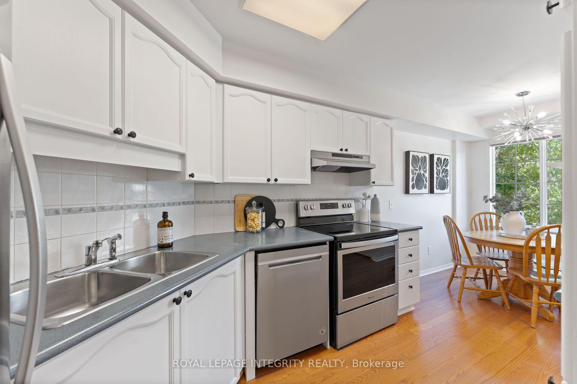 Photo 5 of Unit E, 108 Centrepointe Drive E, Ottawa, Centrepointe — HOMEH