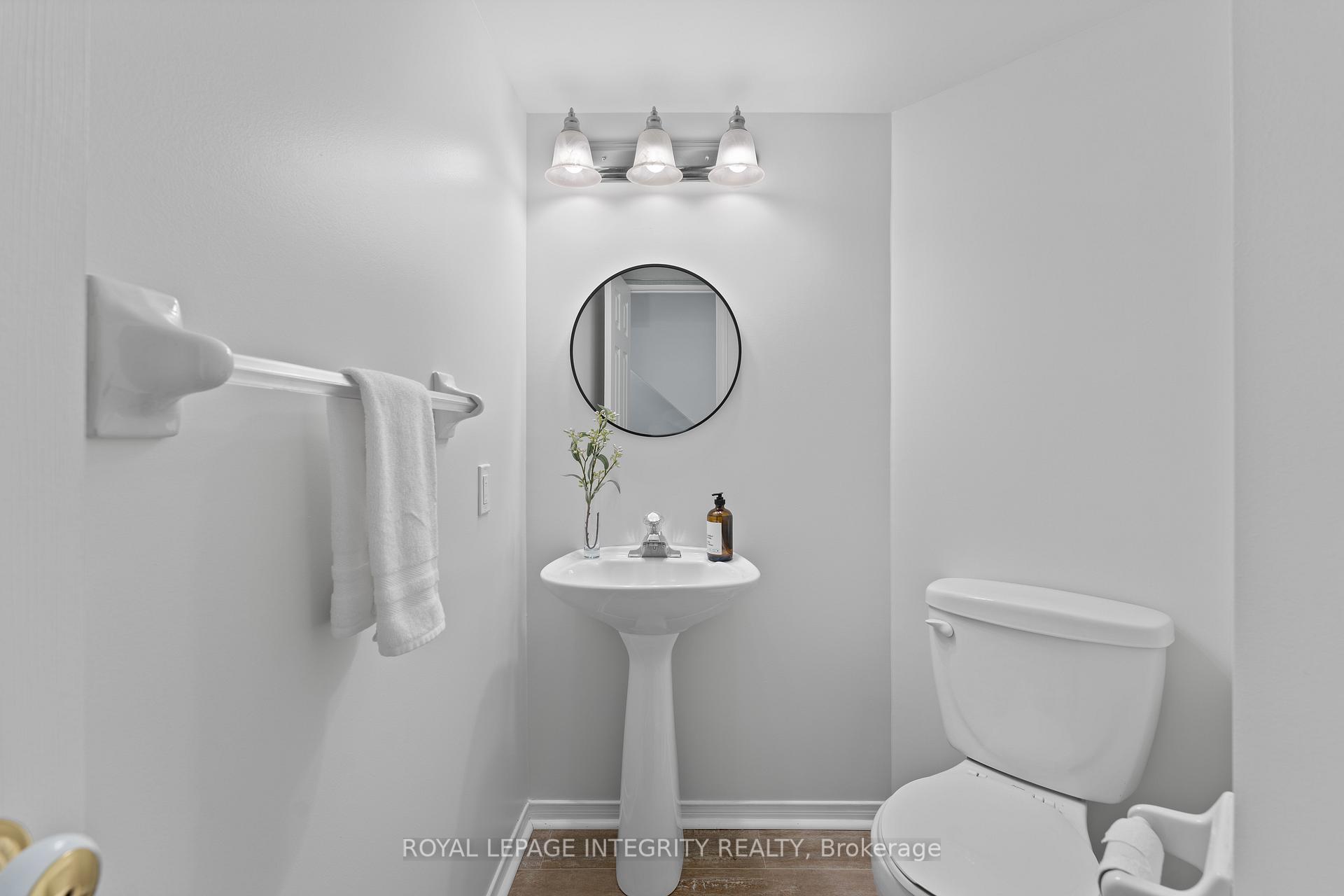 Photo 19 of Unit E, 108 Centrepointe Drive E, Ottawa, Centrepointe — HOMEH