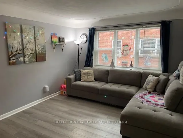 Photo 8 of Unit 3, 5 Applewood Avenue, Hamilton, Stoney Creek — HOMEH