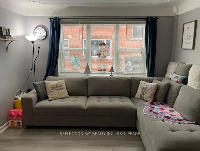 Photo 10 of Unit 3, 5 Applewood Avenue, Hamilton, Stoney Creek — HOMEH