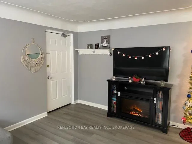 Photo 12 of Unit 3, 5 Applewood Avenue, Hamilton, Stoney Creek — HOMEH
