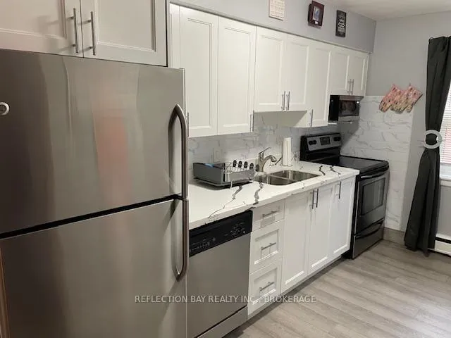 Photo 13 of Unit 3, 5 Applewood Avenue, Hamilton, Stoney Creek — HOMEH