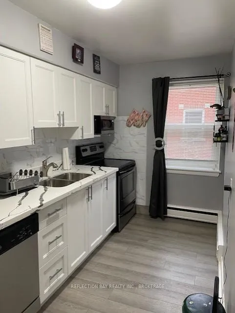 Photo 14 of Unit 3, 5 Applewood Avenue, Hamilton, Stoney Creek — HOMEH