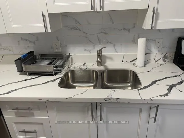 Photo 15 of Unit 3, 5 Applewood Avenue, Hamilton, Stoney Creek — HOMEH