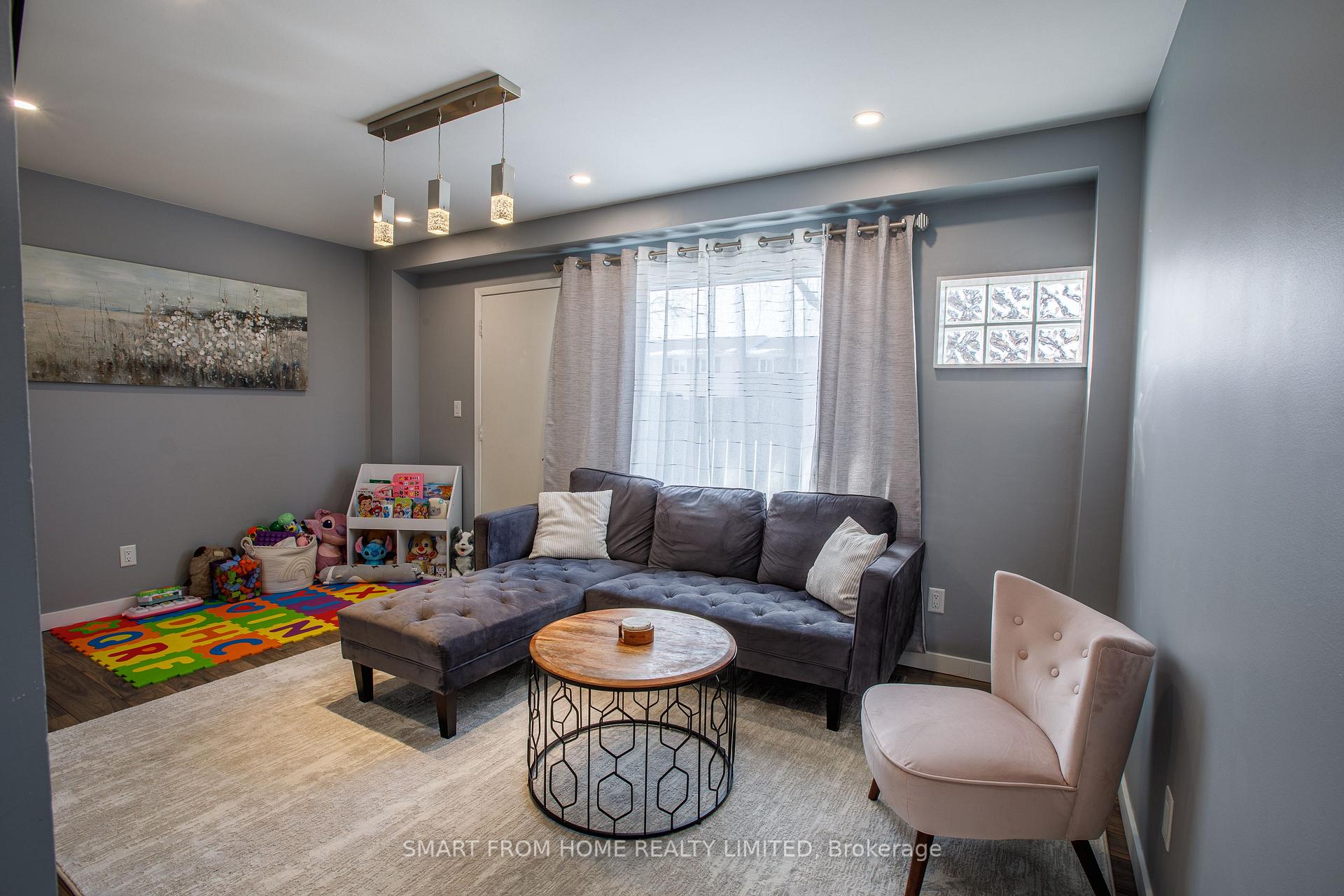 Photo 8 of 2739 Meadowbrook Lane, Windsor — HOMEH
