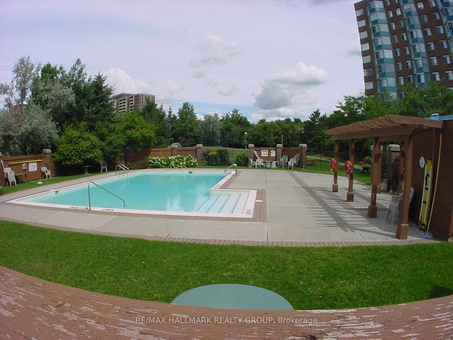 Photo 2 of Unit 221, 1025 Grenon Avenue, Ottawa, Fairfield Heights — HOMEH