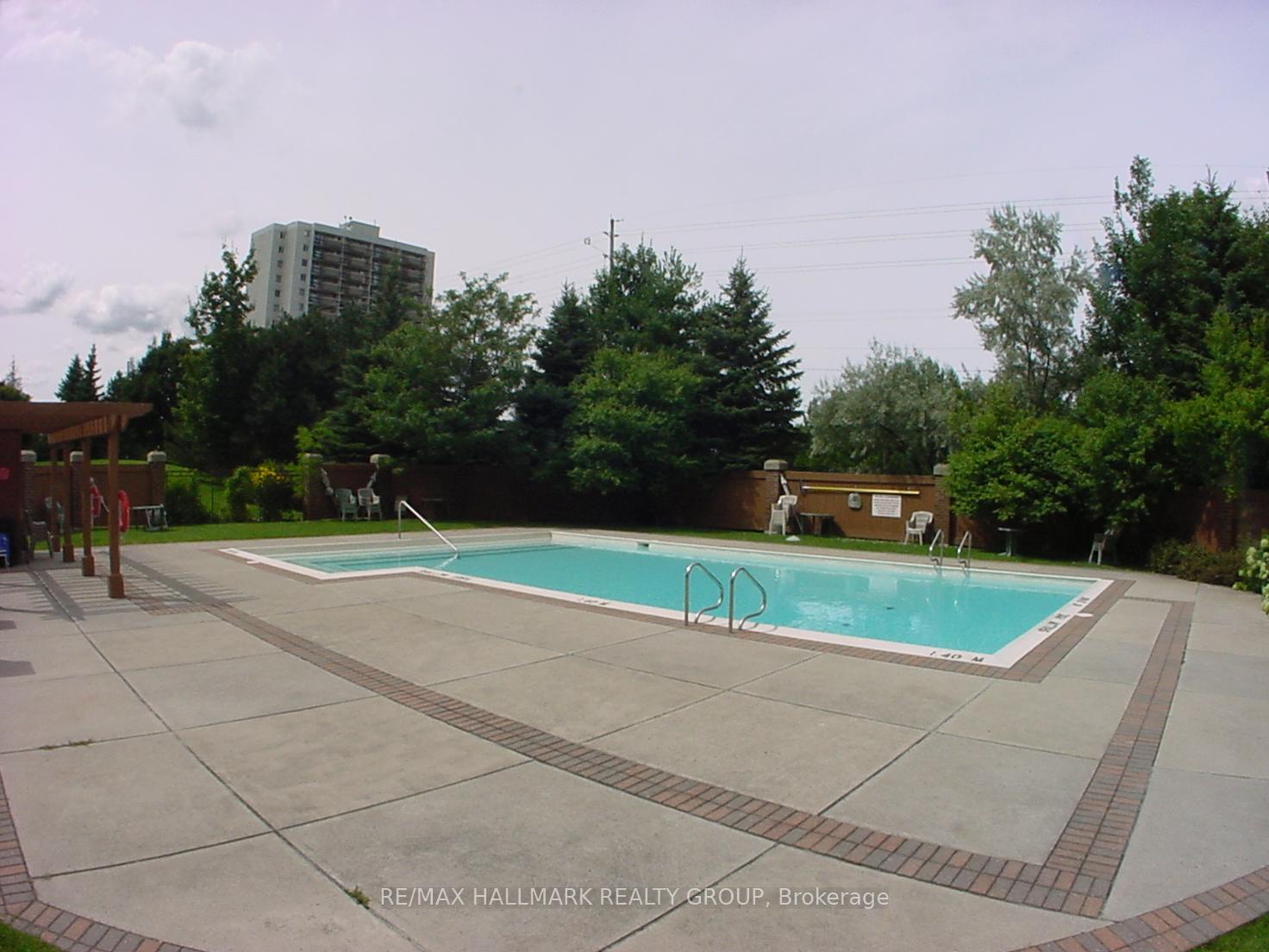 Photo 3 of Unit 221, 1025 Grenon Avenue, Ottawa, Fairfield Heights — HOMEH