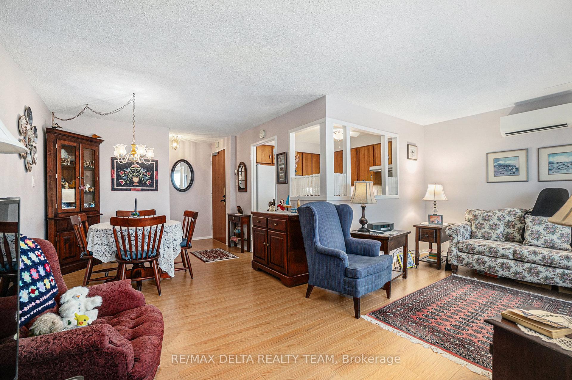 Photo 3 of Unit 1018, 20 Chesterton Drive, Ottawa, Borden Farm/Stewart Farm/Carleton Heights/Parkwood Hills — HOMEH