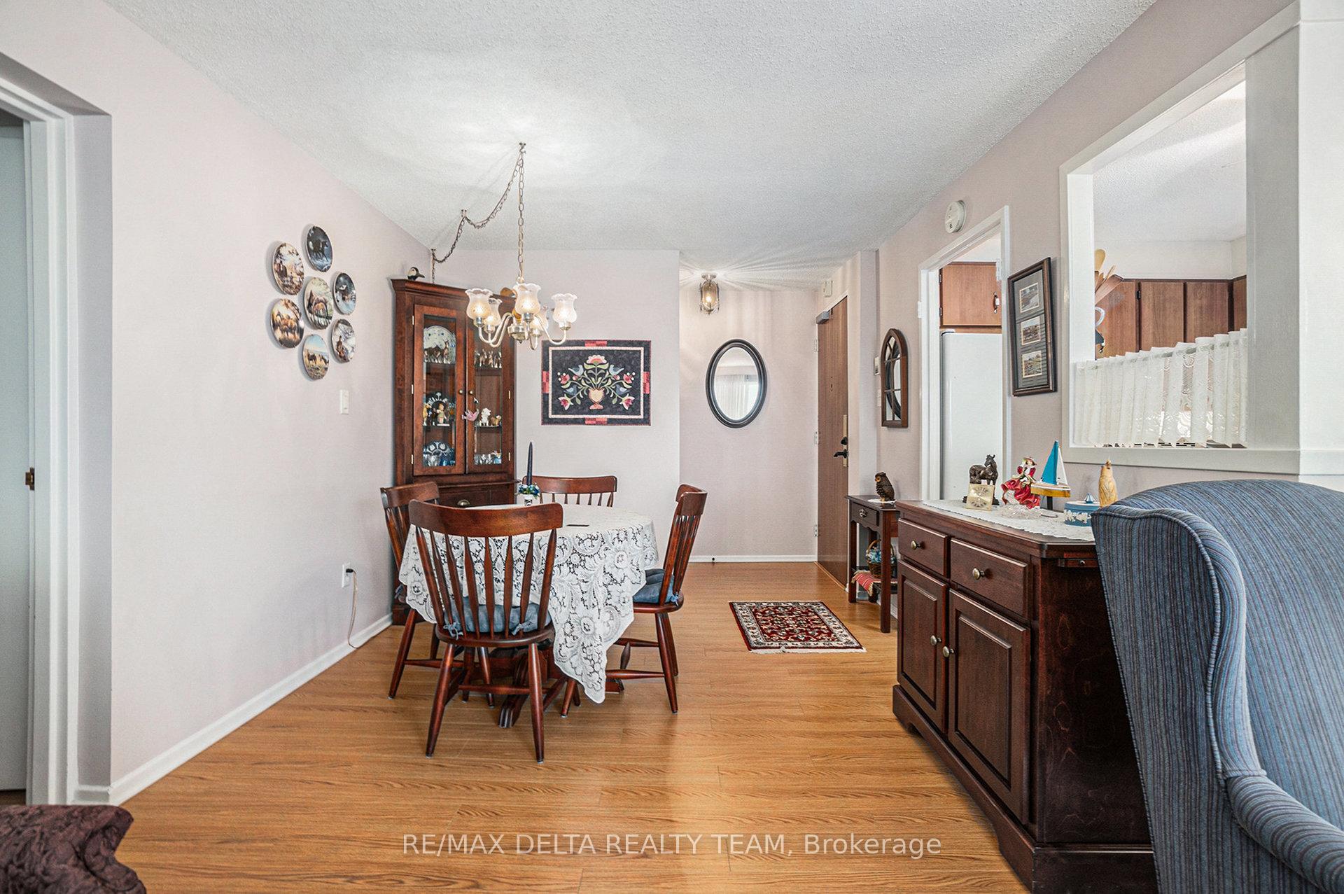 Photo 7 of Unit 1018, 20 Chesterton Drive, Ottawa, Borden Farm/Stewart Farm/Carleton Heights/Parkwood Hills — HOMEH