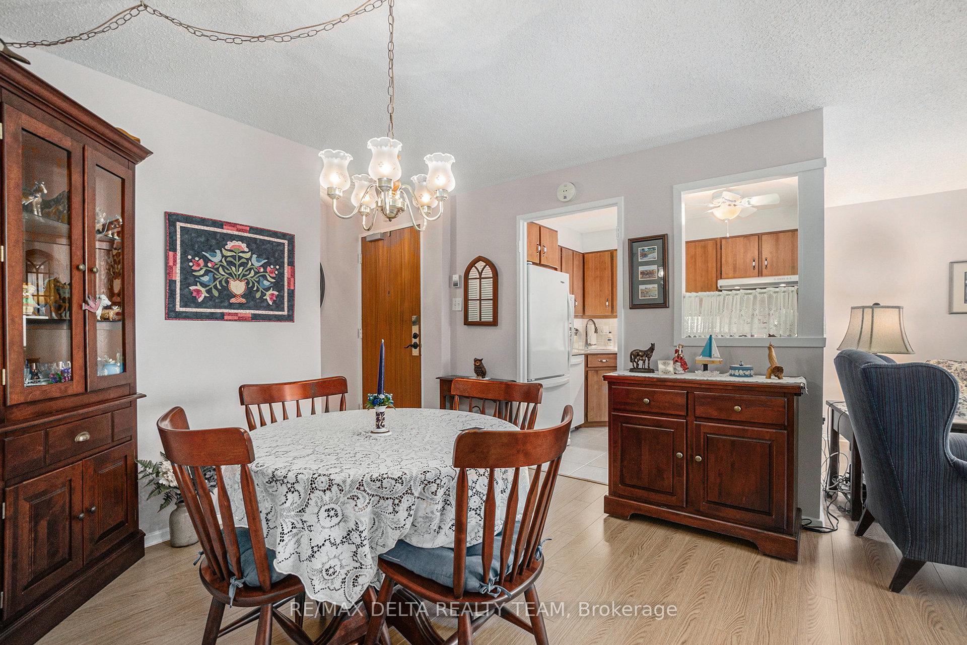 Photo 9 of Unit 1018, 20 Chesterton Drive, Ottawa, Borden Farm/Stewart Farm/Carleton Heights/Parkwood Hills — HOMEH