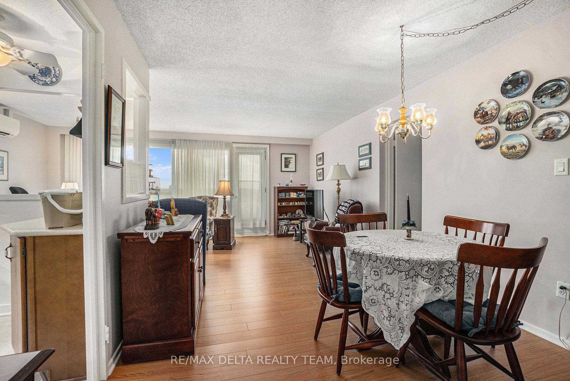 Photo 10 of Unit 1018, 20 Chesterton Drive, Ottawa, Borden Farm/Stewart Farm/Carleton Heights/Parkwood Hills — HOMEH