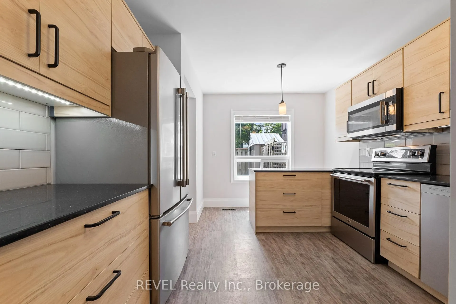 Photo 6 of Unit 109, 45 Marksam Road, Guelph, Willow West/Sugarbush/West Acres — HOMEH