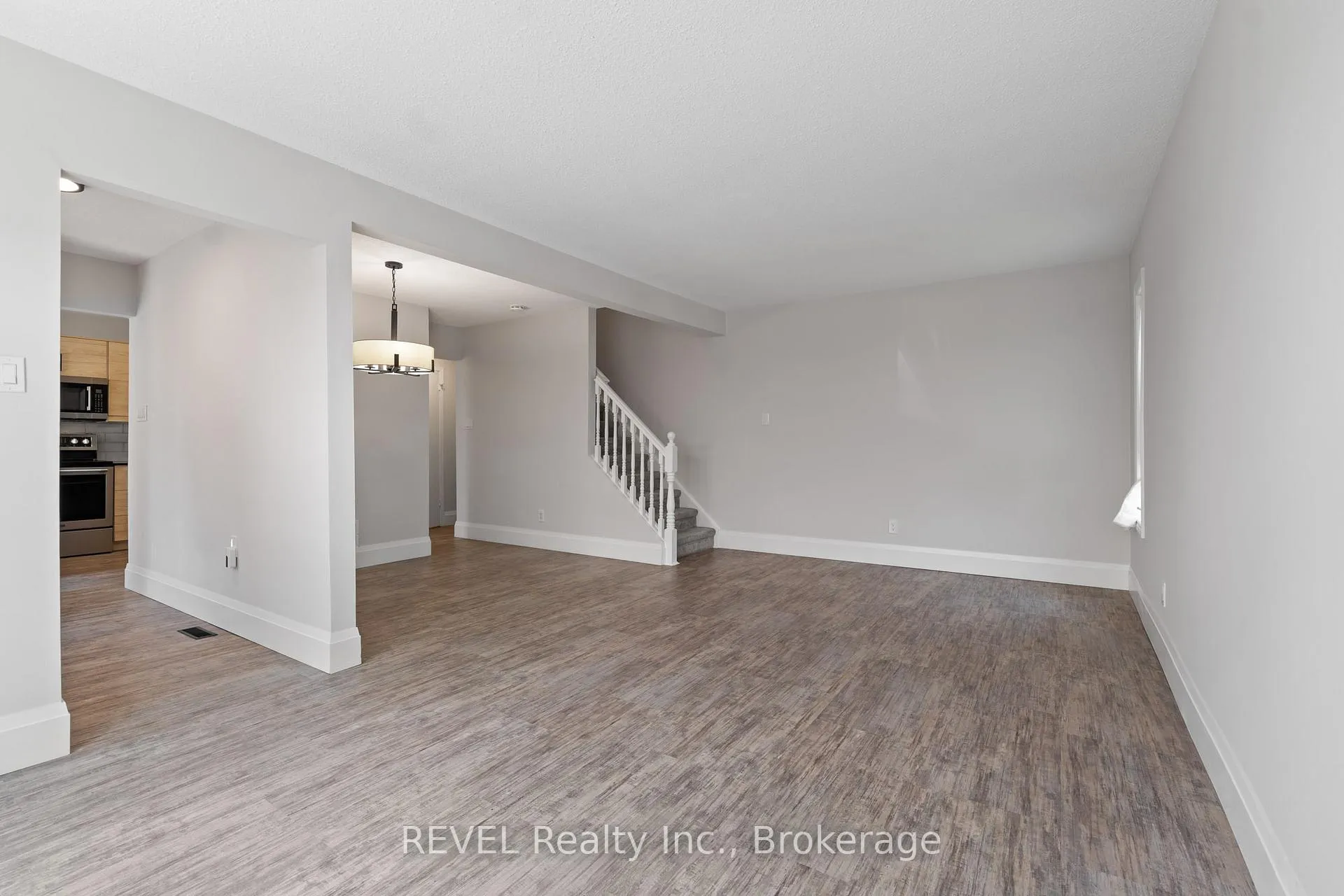 Photo 14 of Unit 109, 45 Marksam Road, Guelph, Willow West/Sugarbush/West Acres — HOMEH