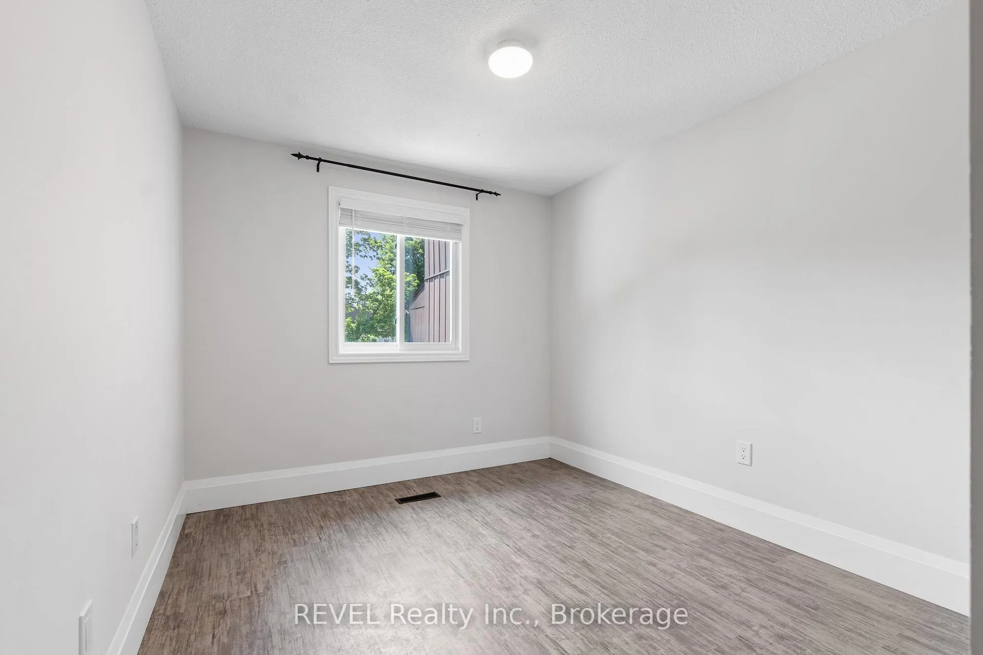 Photo 22 of Unit 109, 45 Marksam Road, Guelph, Willow West/Sugarbush/West Acres — HOMEH