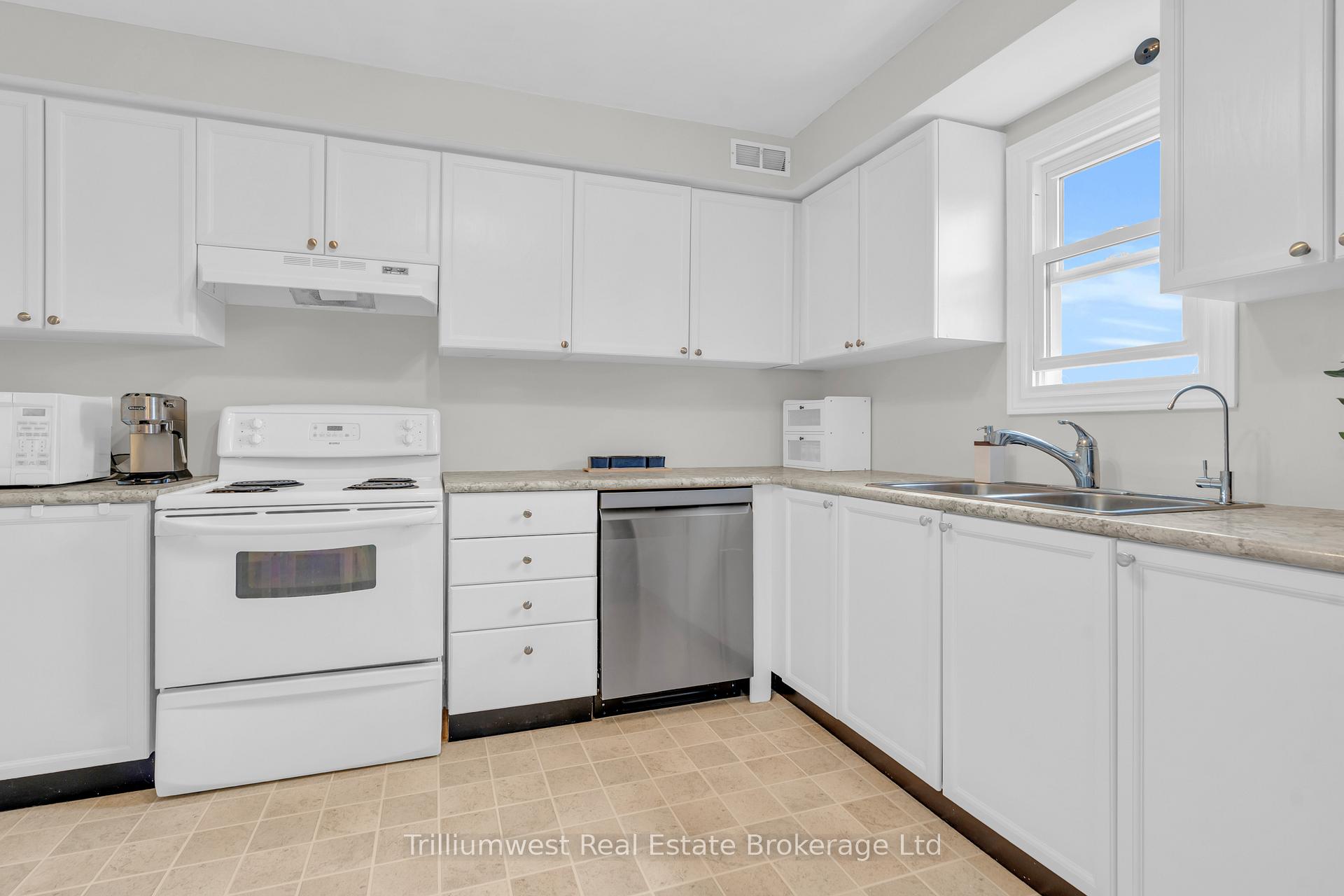 Photo 10 of Unit 219, 458 Janefield Avenue, Guelph, Dovercliffe Park/Old University — HOMEH