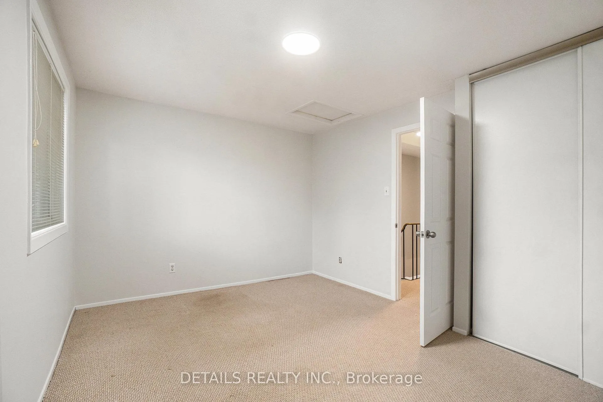 Photo 11 of Unit 9, 144 Valley Stream, Unit D Drive, Ottawa, Leslie Park — HOMEH