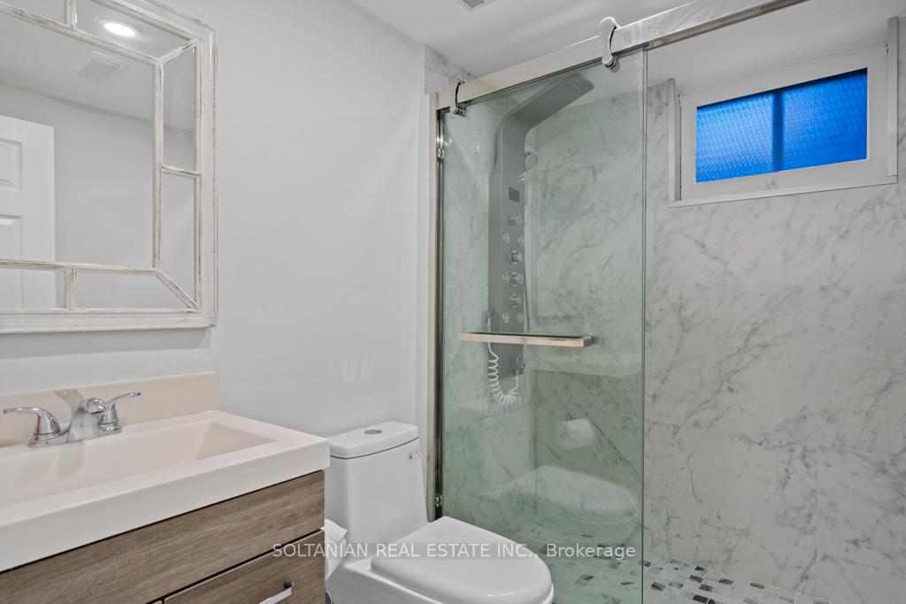 Photo 29 of 35 Brookland Avenue, Aurora, Aurora Highlands — HOMEH