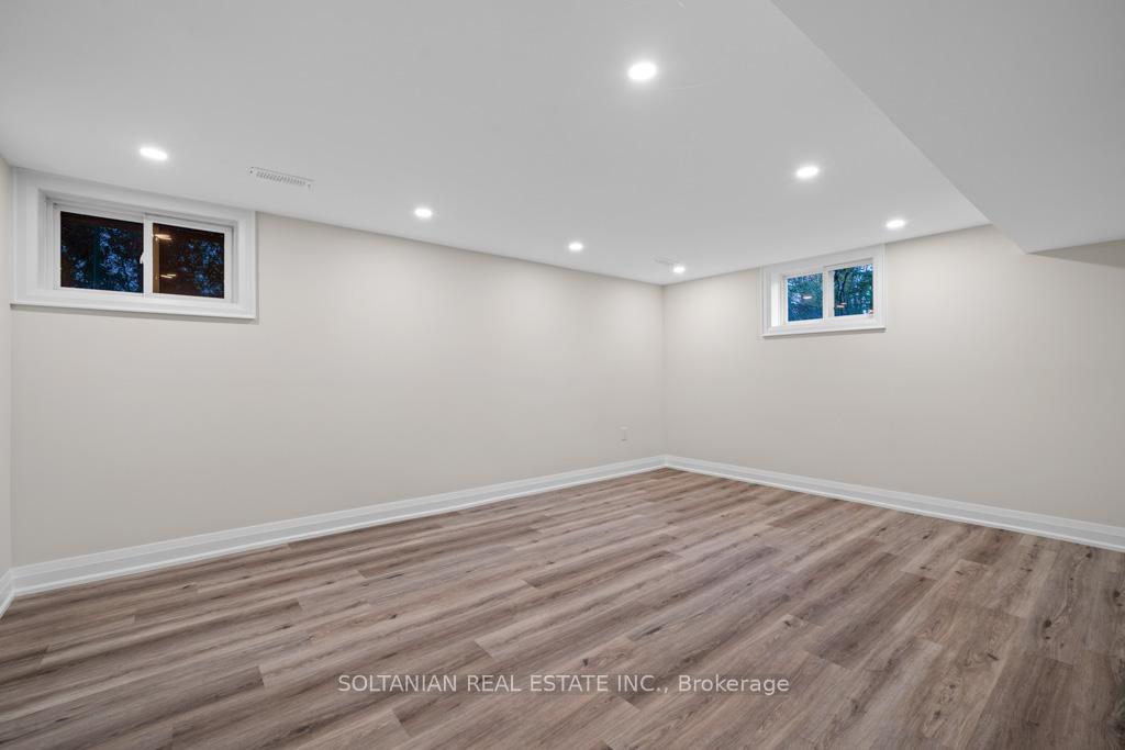 Photo 27 of 35 Brookland Avenue, Aurora, Aurora Highlands — HOMEH