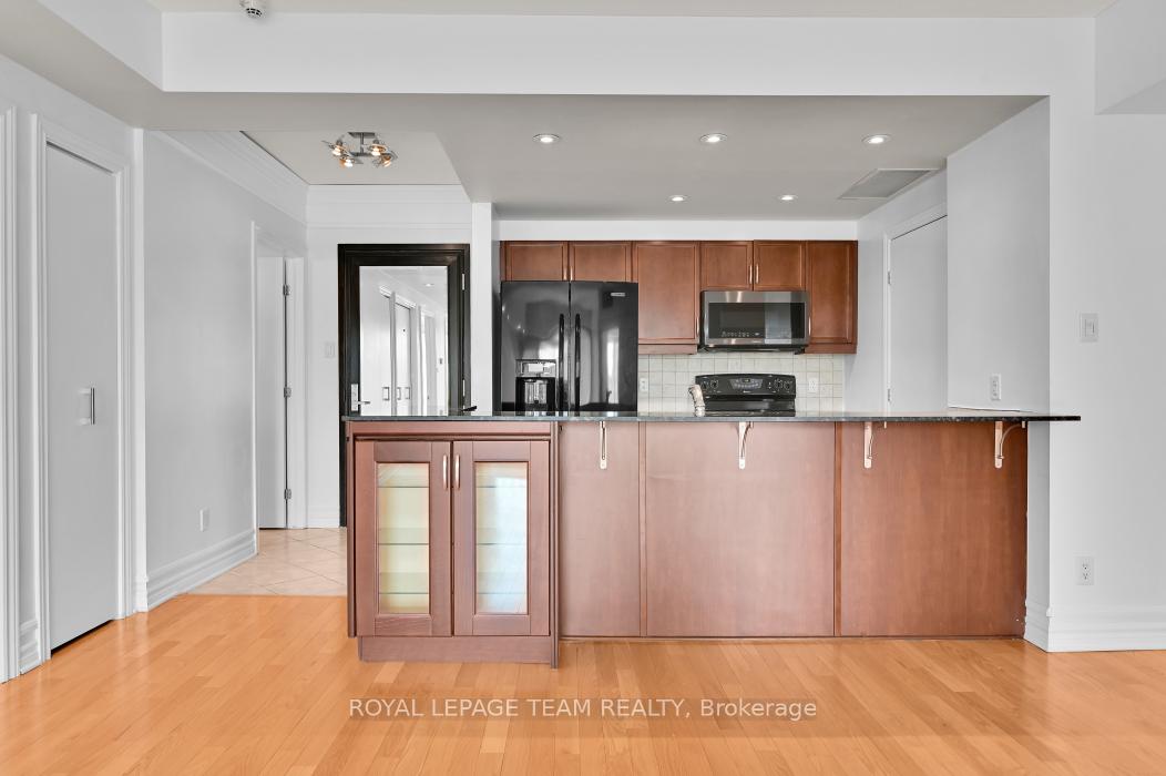 Photo 10 of Unit 1306, 200 Rideau Street, Ottawa, Sandy Hill — HOMEH