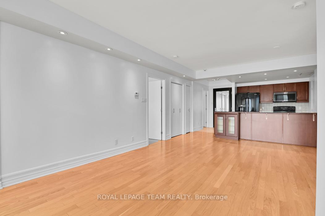 Photo 13 of Unit 1306, 200 Rideau Street, Ottawa, Sandy Hill — HOMEH