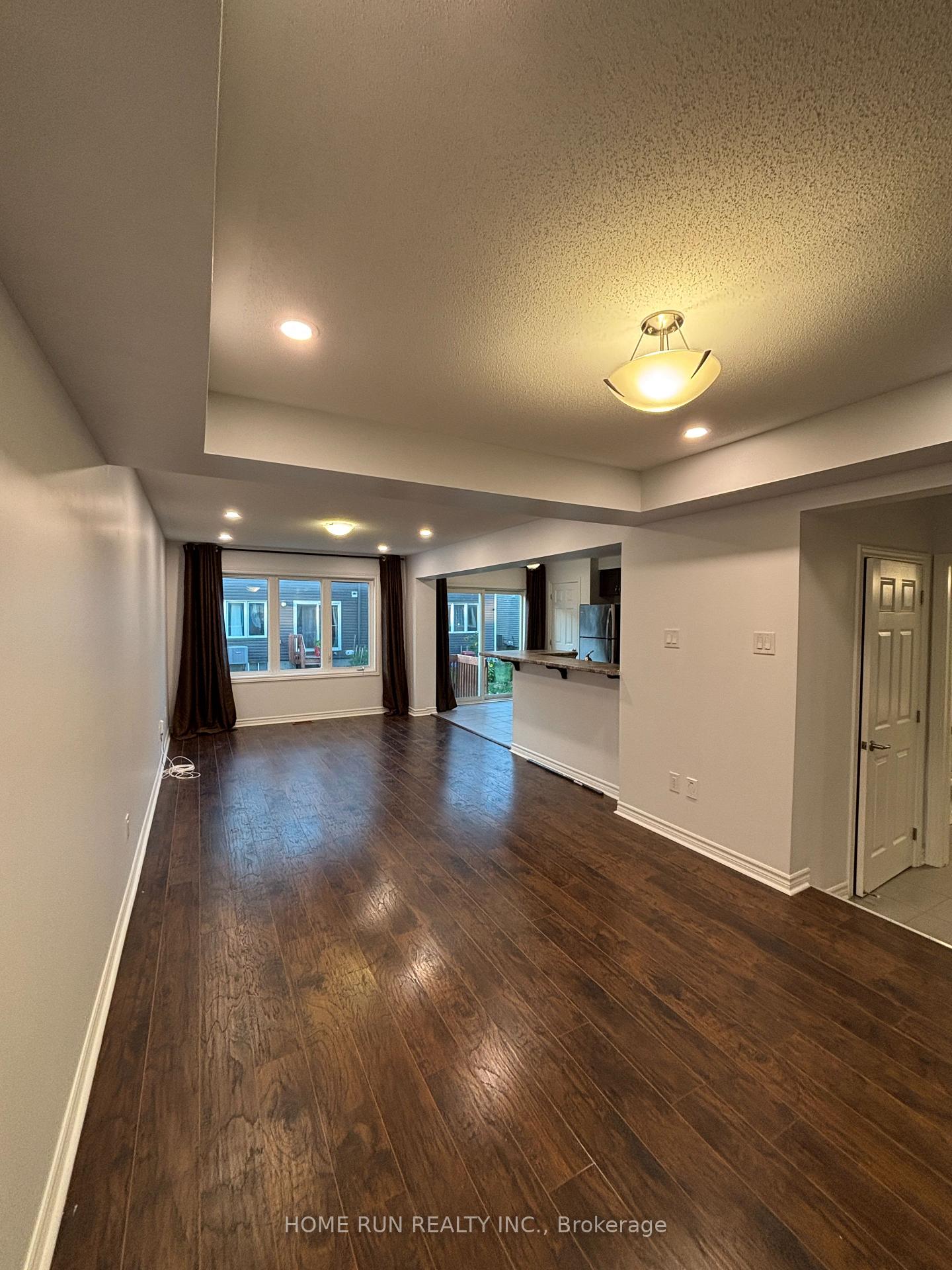 Photo 3 of 2245 Watercolours Way, Ottawa, Barrhaven - Half Moon Bay — HOMEH
