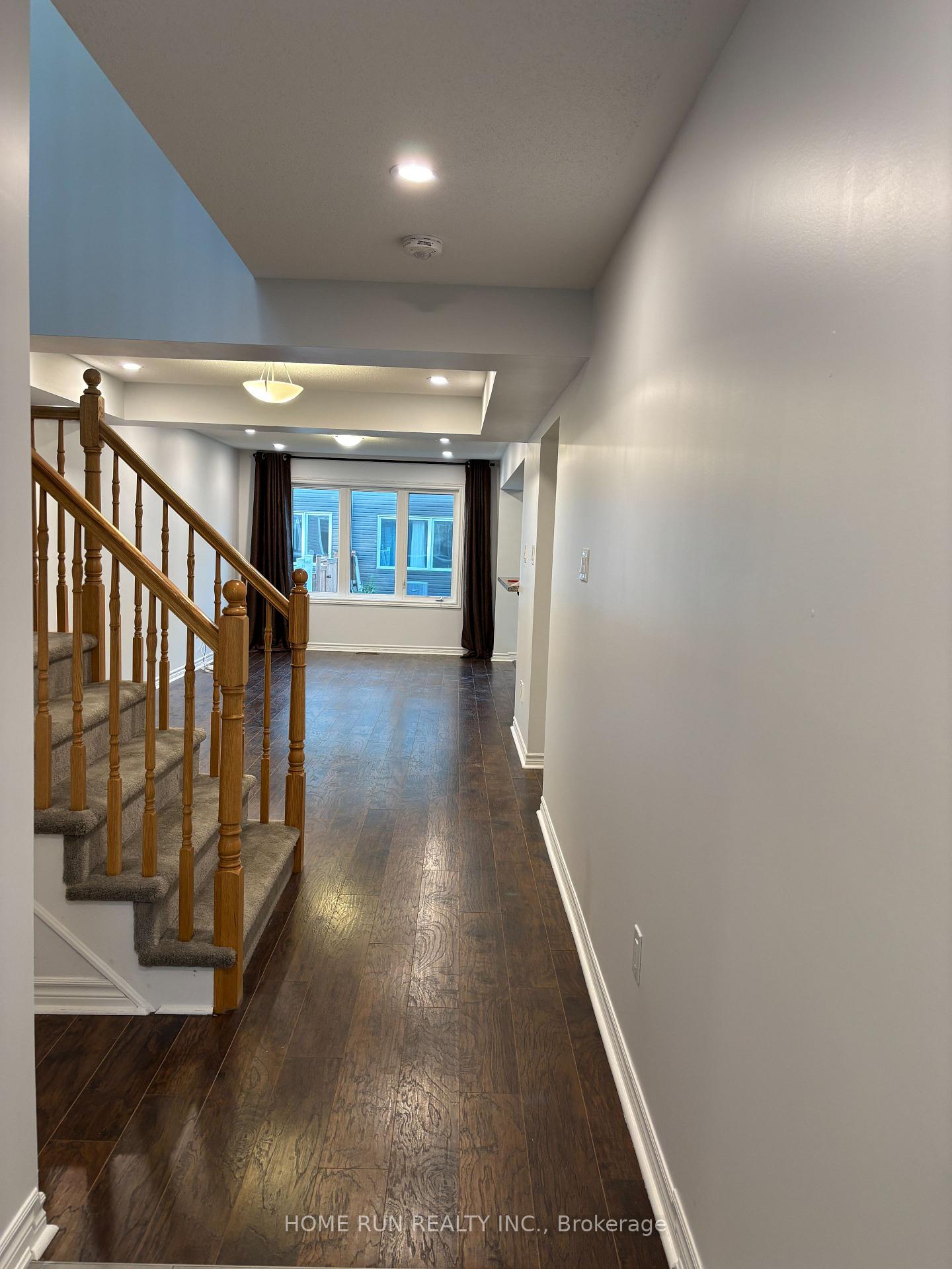 Photo 4 of 2245 Watercolours Way, Ottawa, Barrhaven - Half Moon Bay — HOMEH