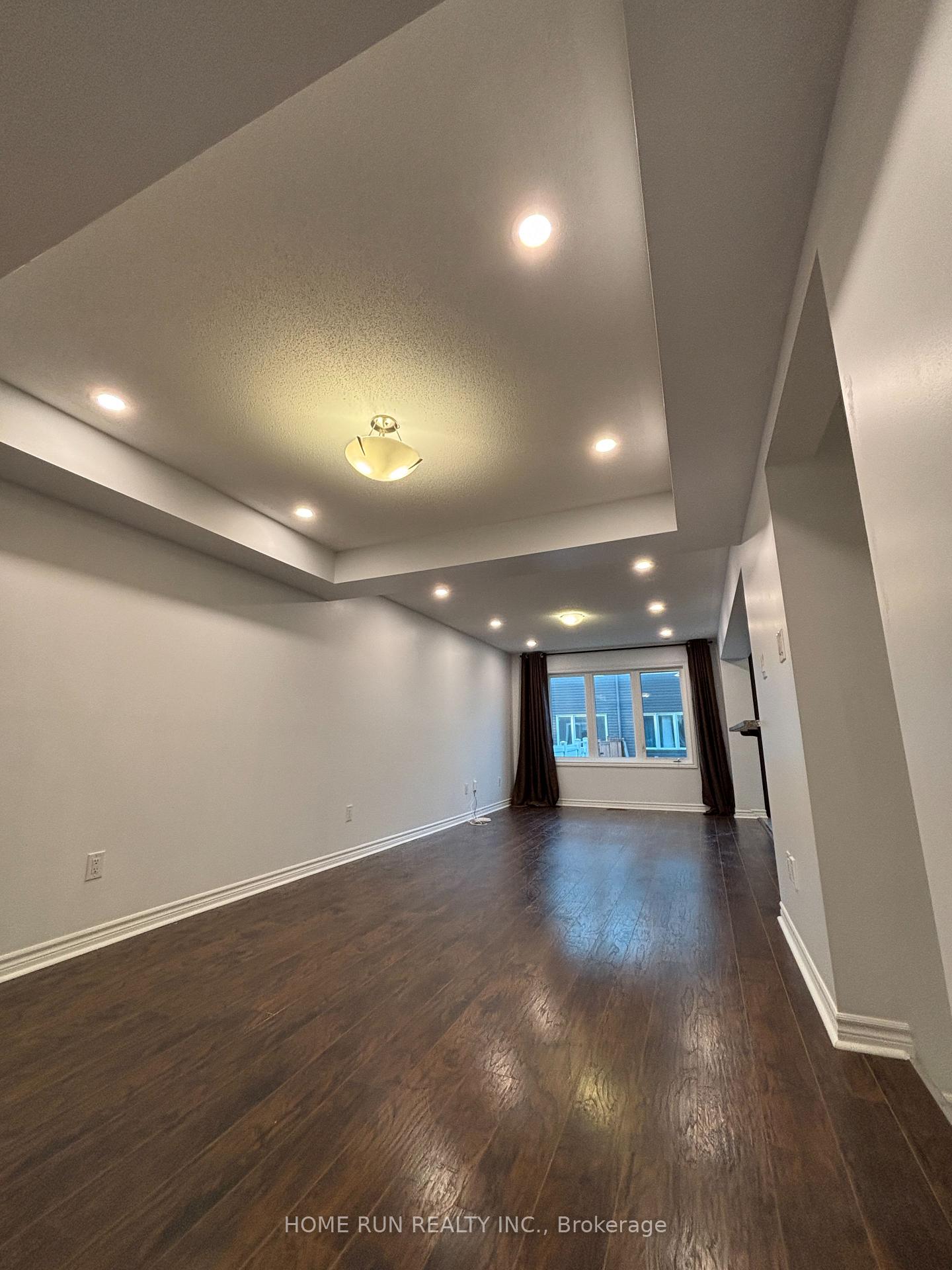 Photo 11 of 2245 Watercolours Way, Ottawa, Barrhaven - Half Moon Bay — HOMEH